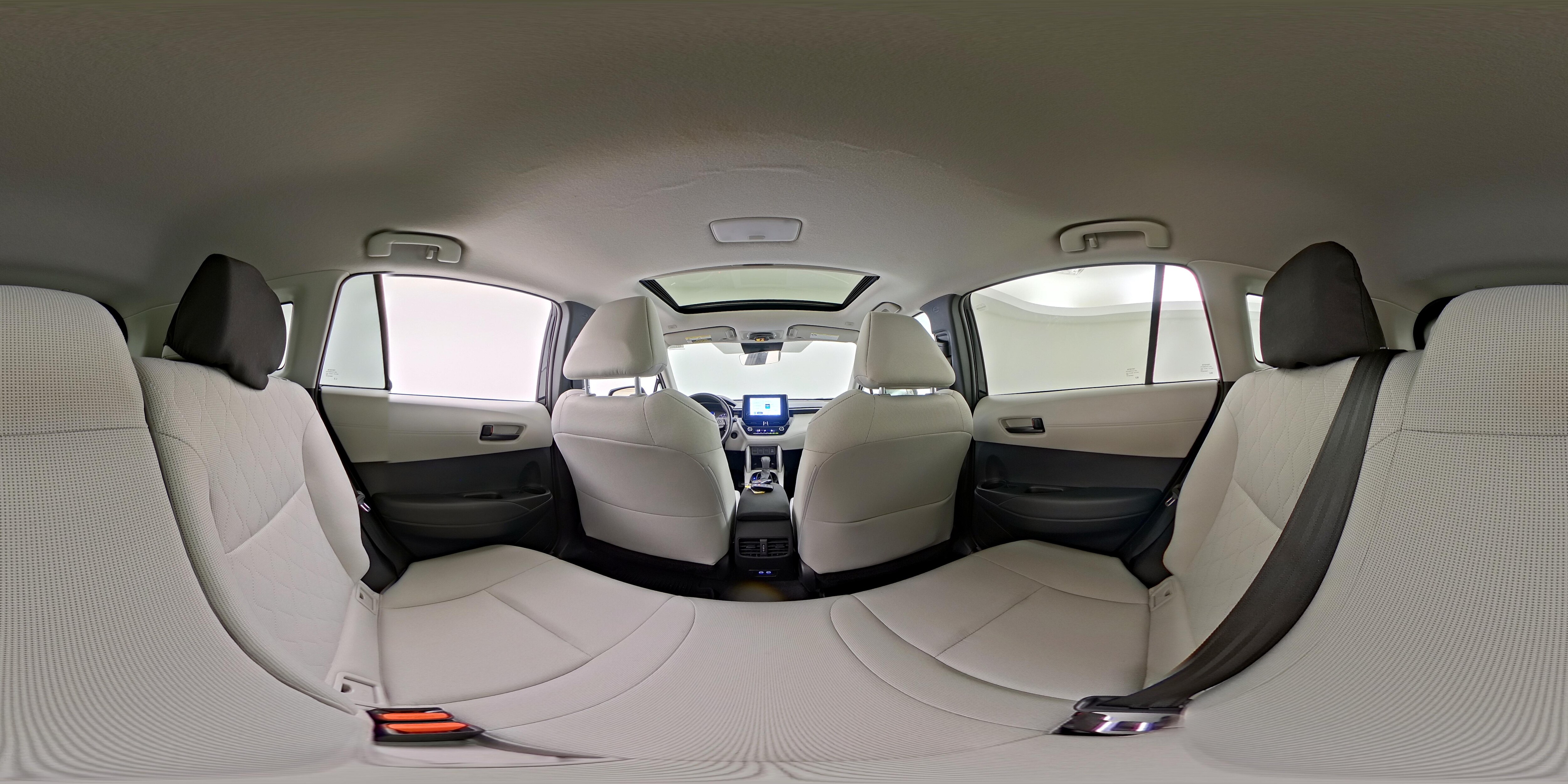 2025 Toyota Corolla Cross LE - Photo 25