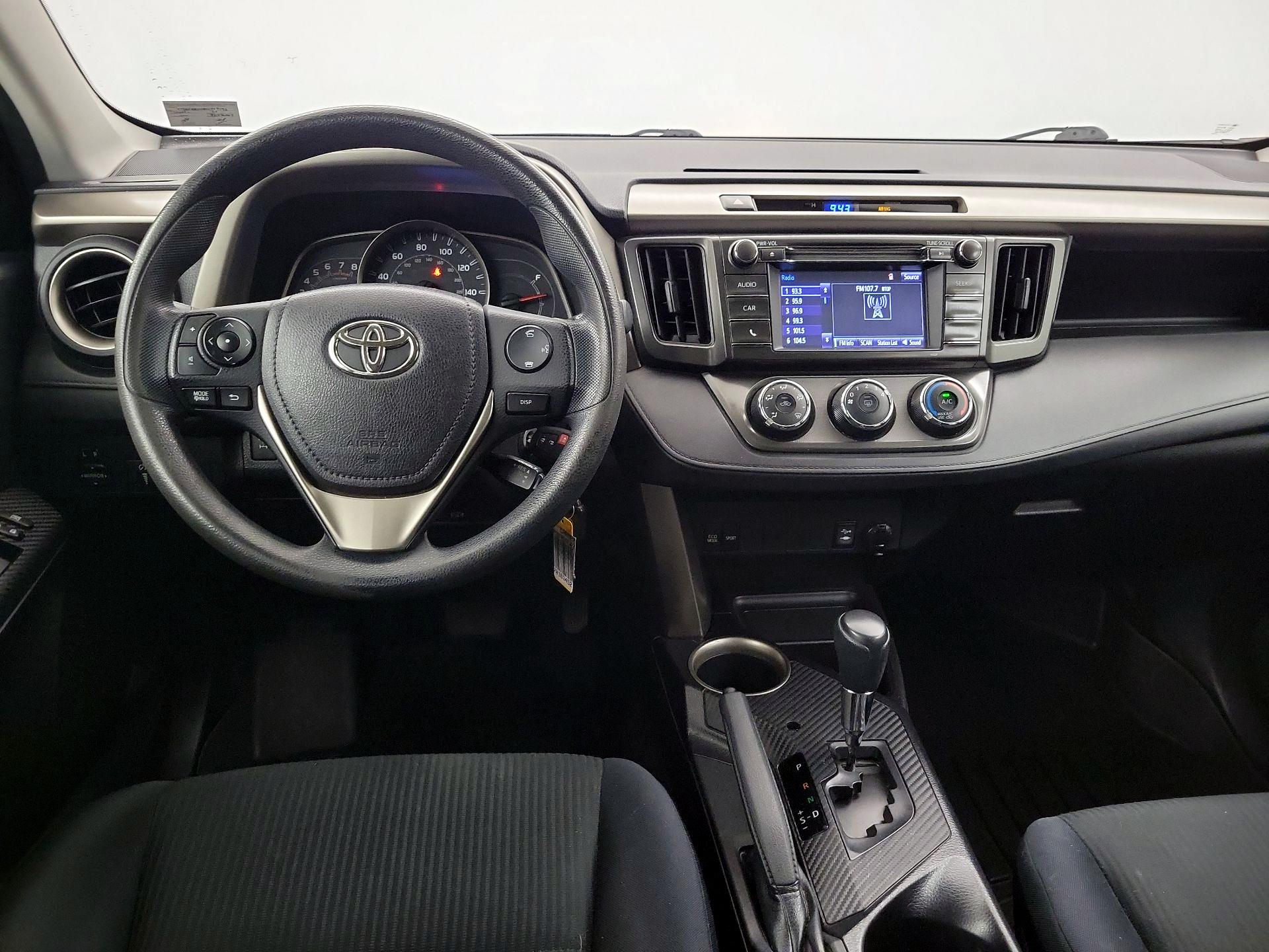 Thumbnail: 2014 Toyota RAV4 - 9