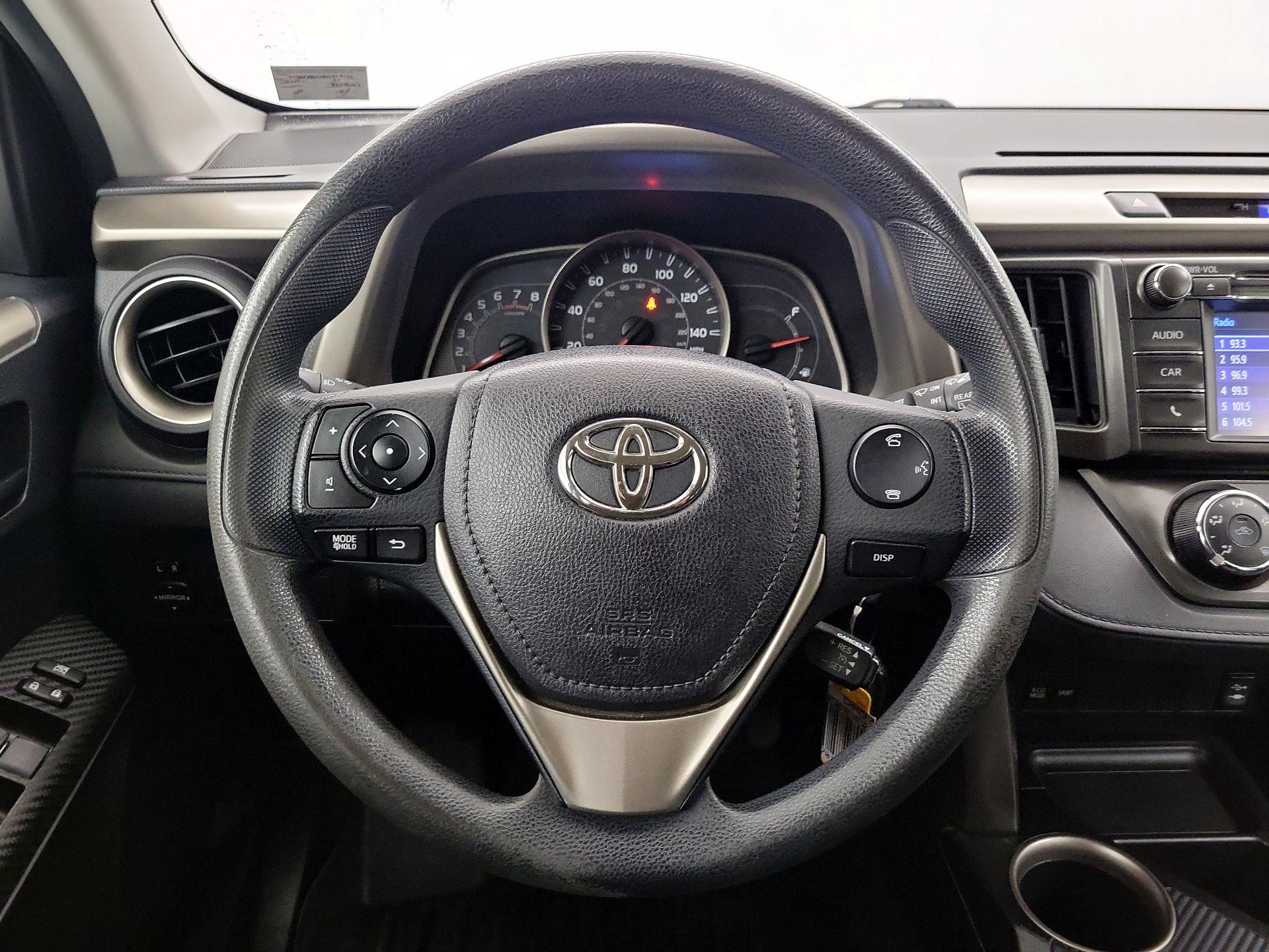 Thumbnail: 2014 Toyota RAV4 - 10