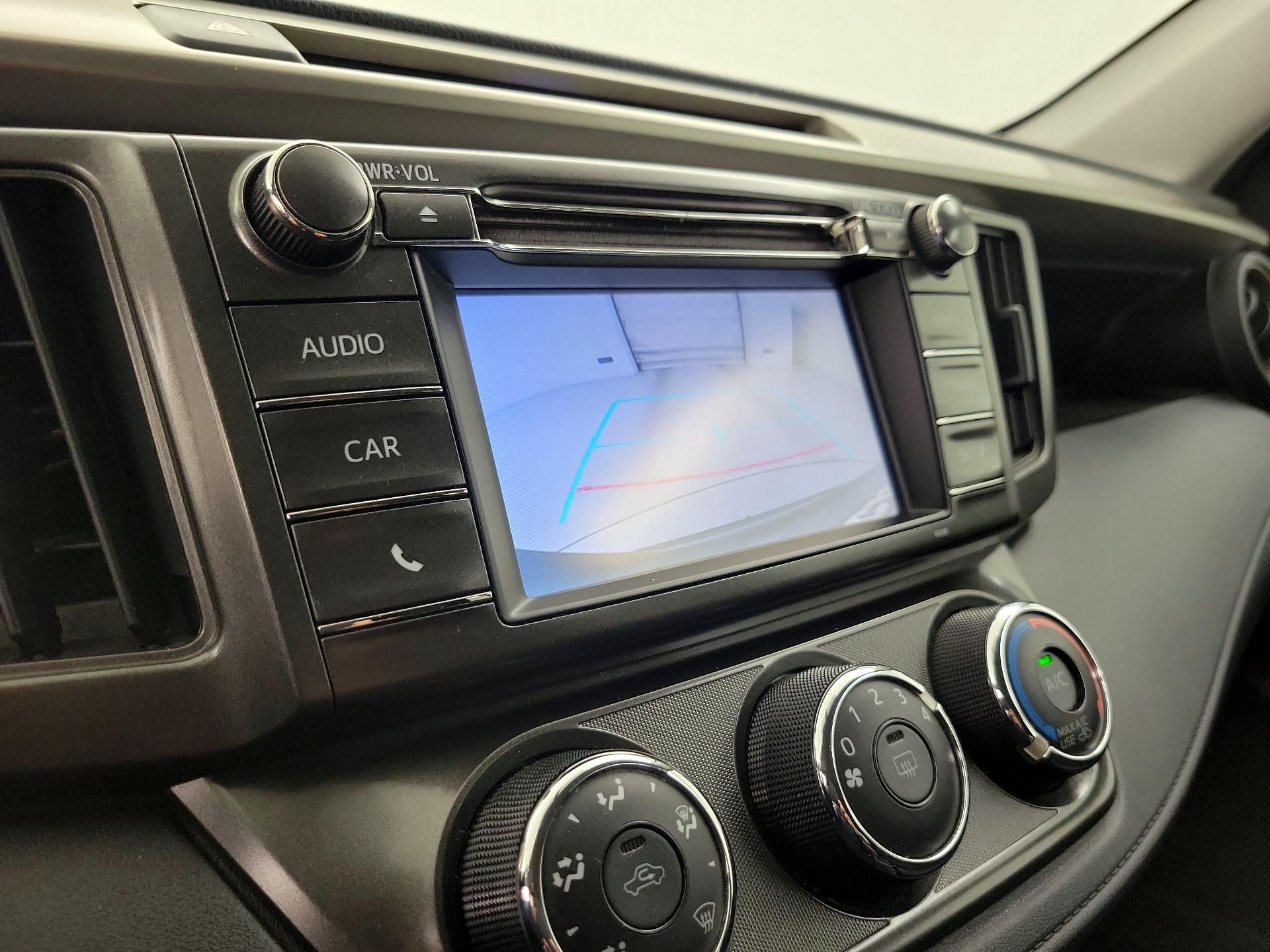 Thumbnail: 2014 Toyota RAV4 - 14