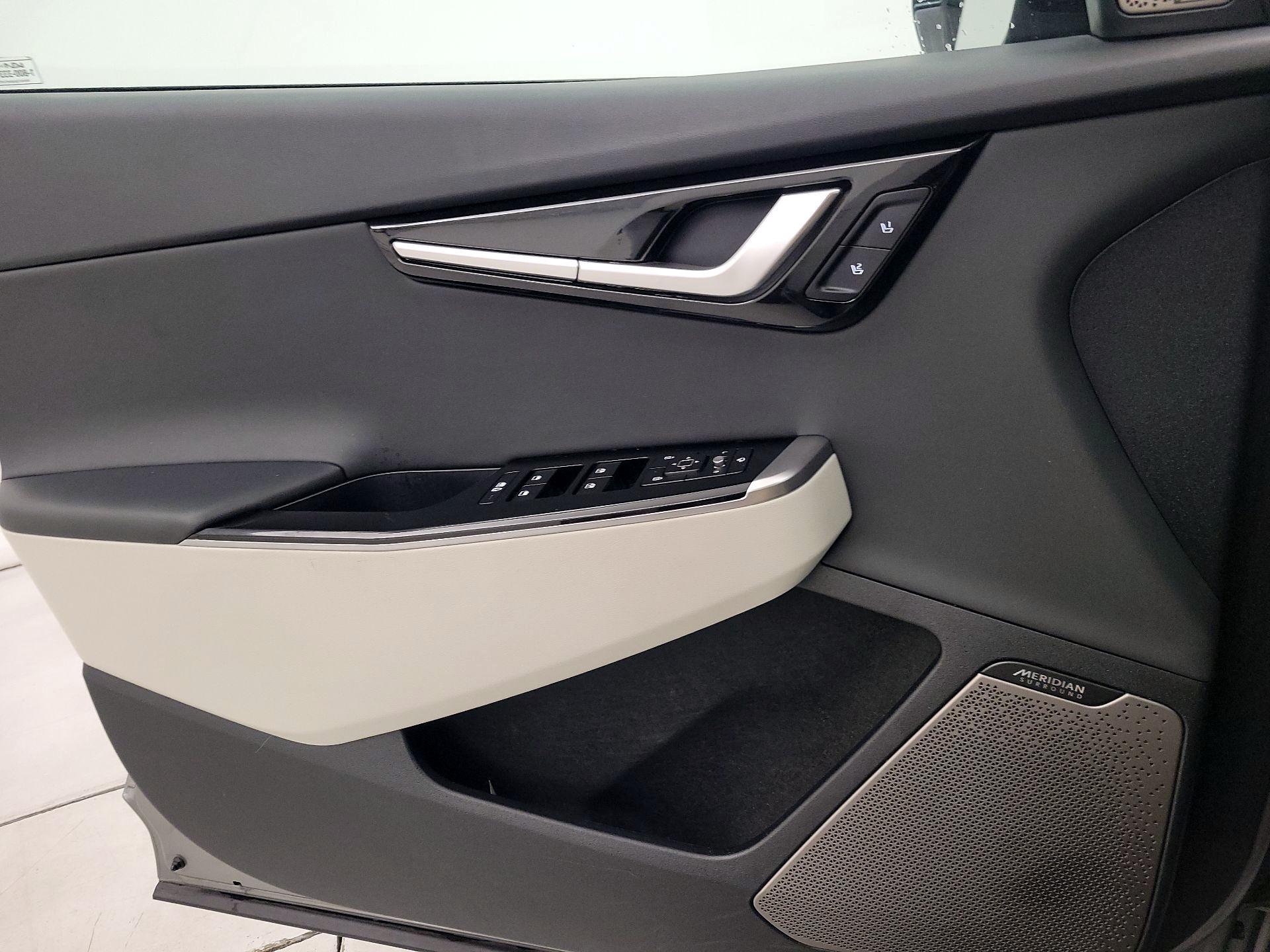 Thumbnail: 2023 Kia EV6 - 12