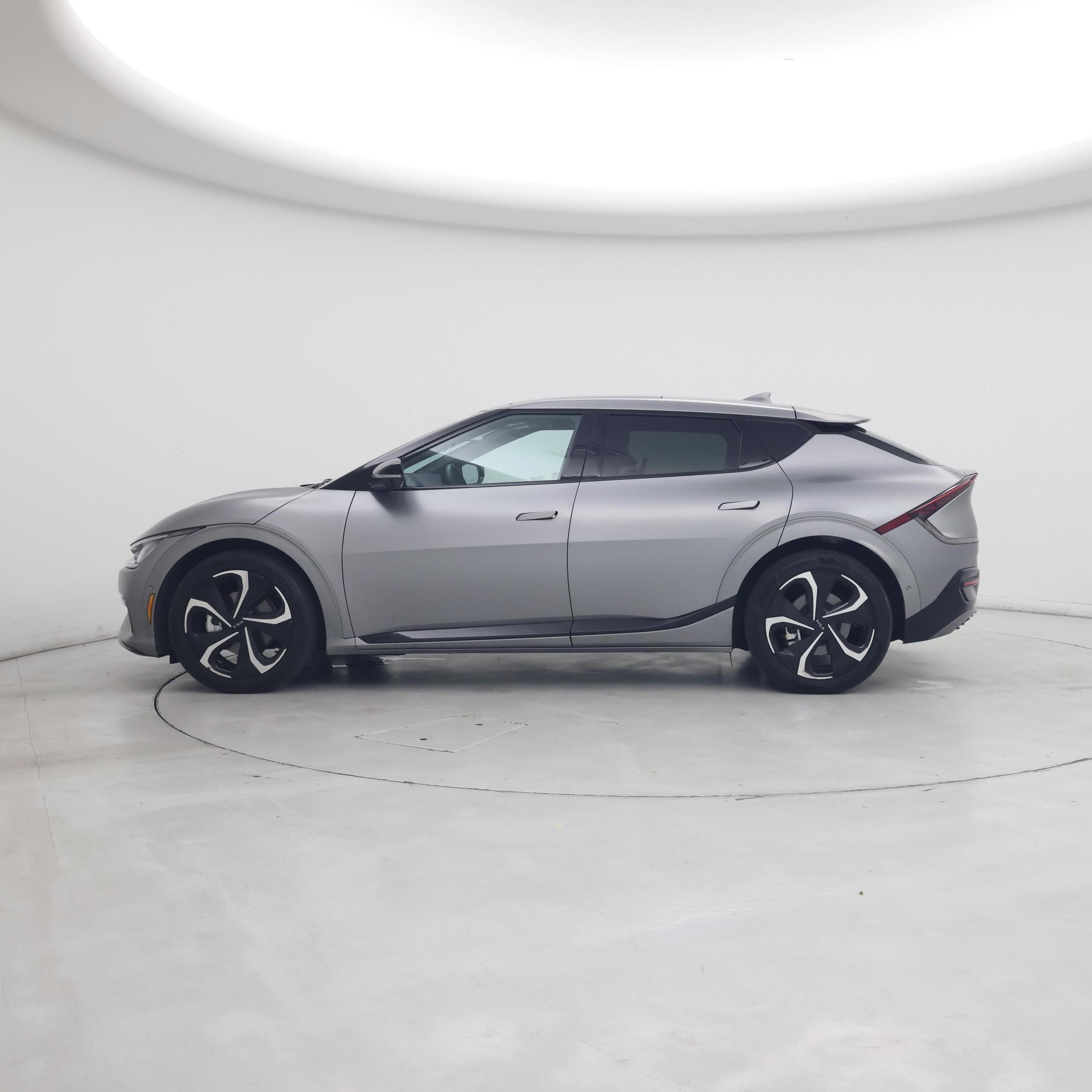 Thumbnail: 2023 Kia EV6 - 3