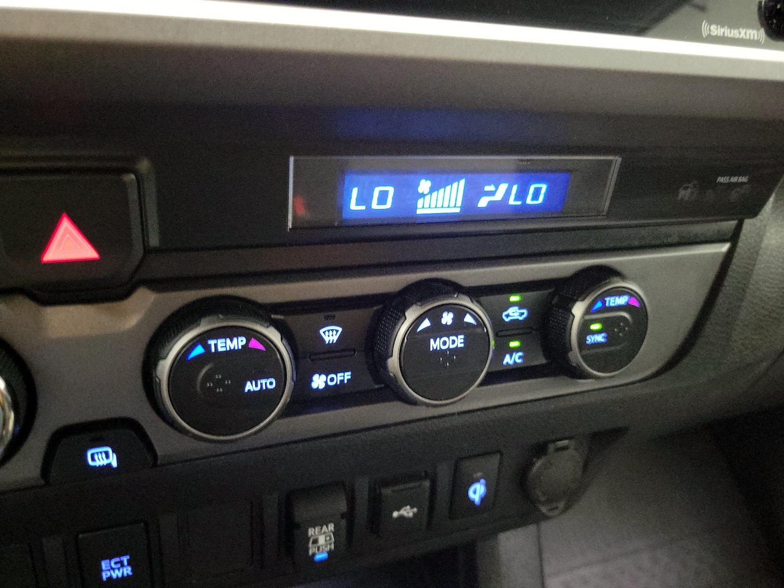 2023 Toyota Tacoma TRD Sport - Photo 17