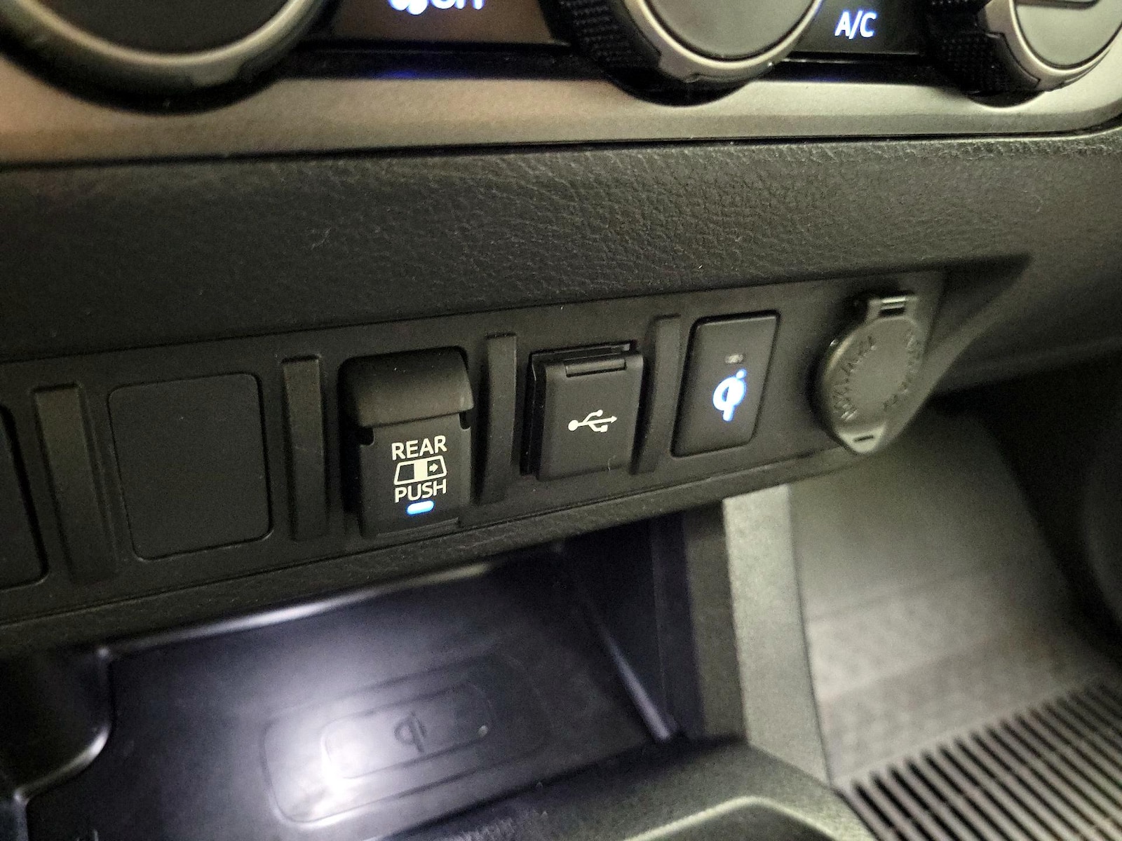 2023 Toyota Tacoma TRD Sport - Photo 19
