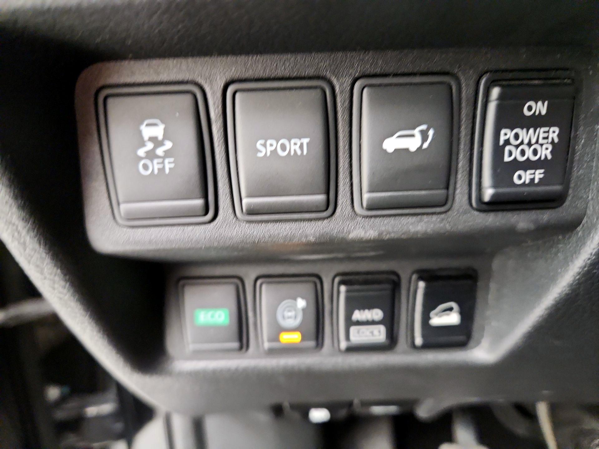 Thumbnail: 2016 Nissan Rogue - 13