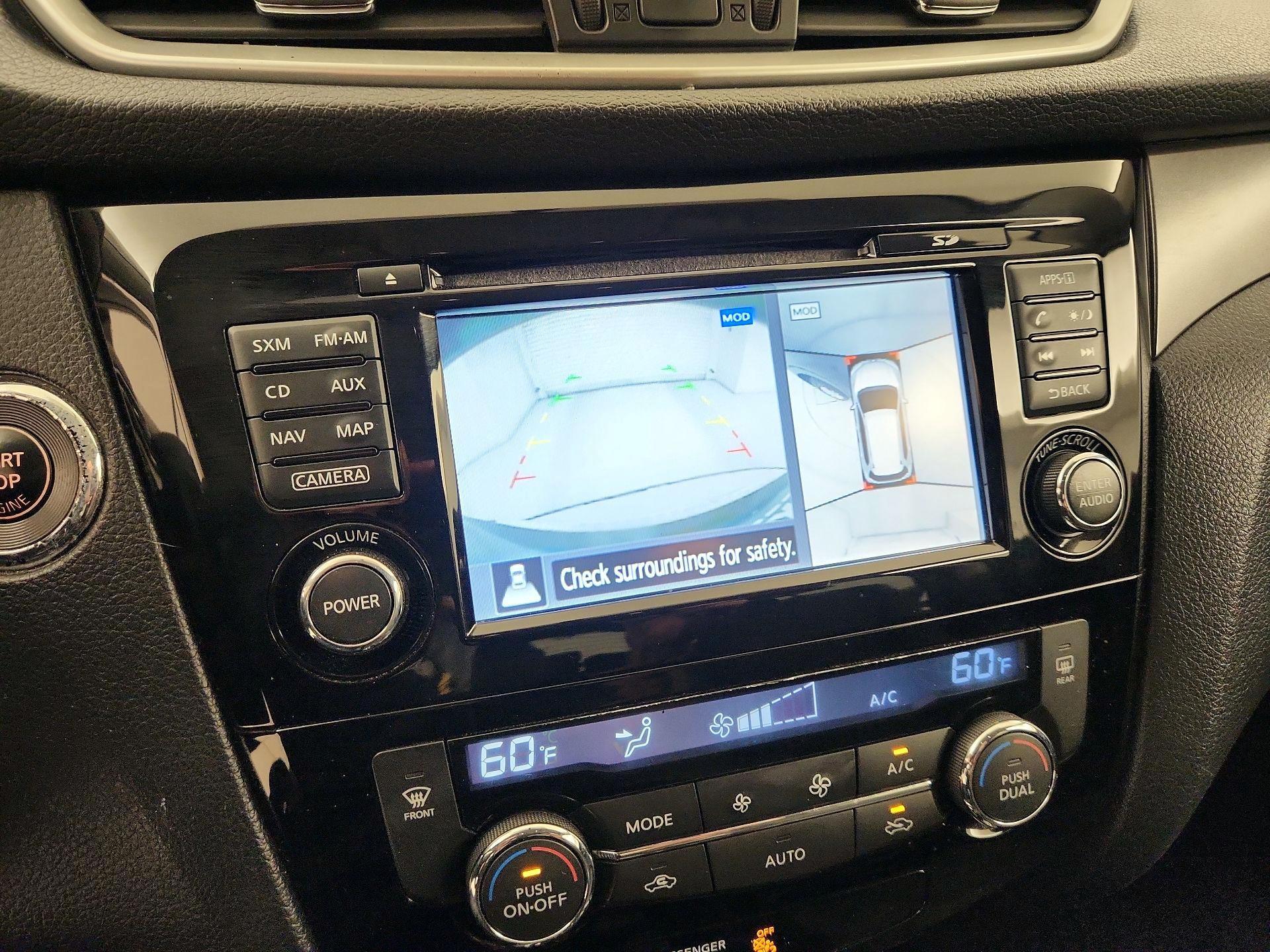 Thumbnail: 2016 Nissan Rogue - 15