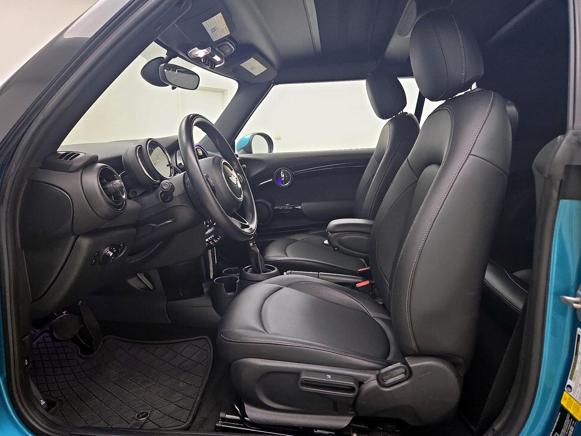 Thumbnail: 2019 MINI Cooper - 11