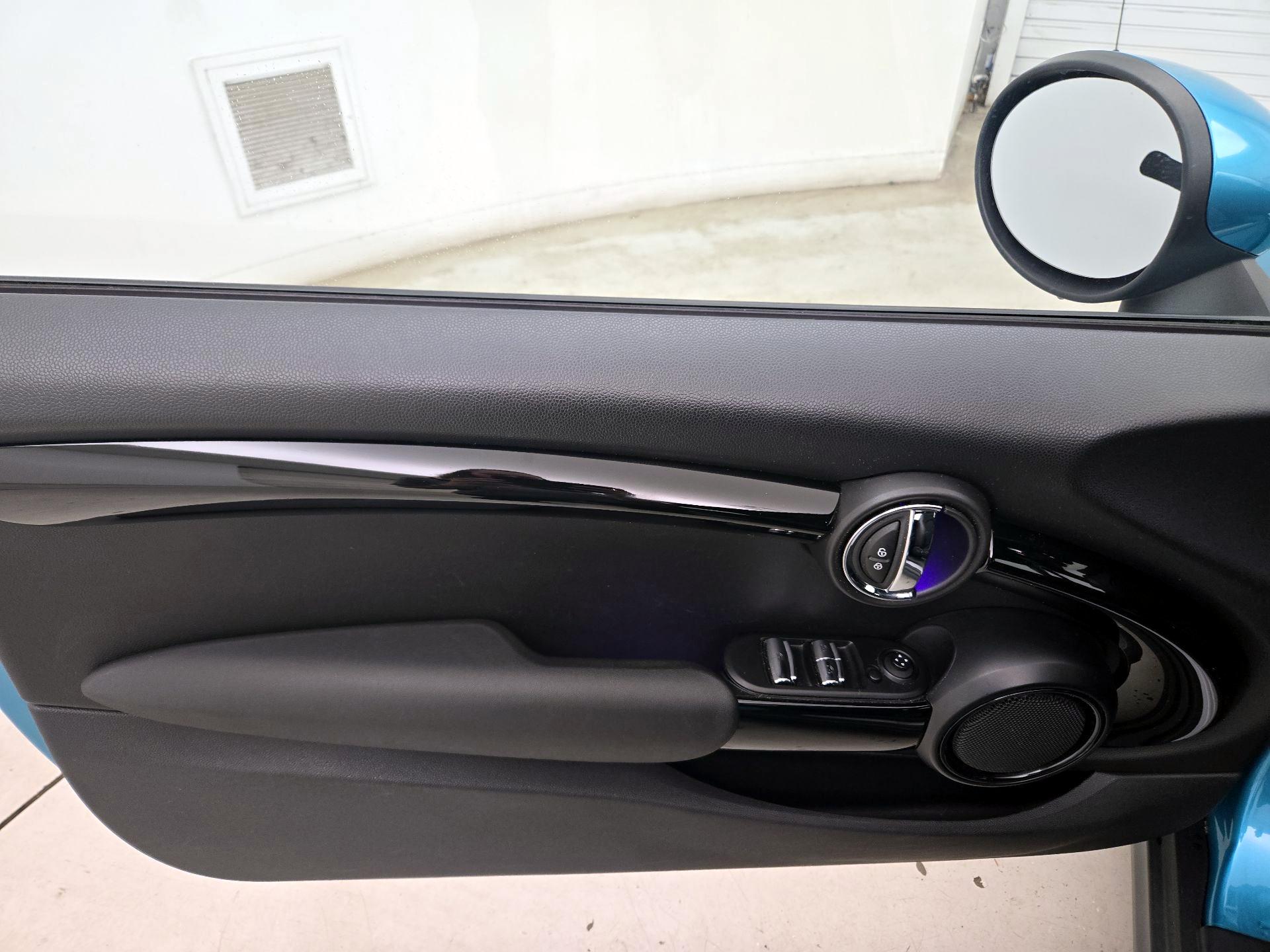 Thumbnail: 2019 MINI Cooper - 12