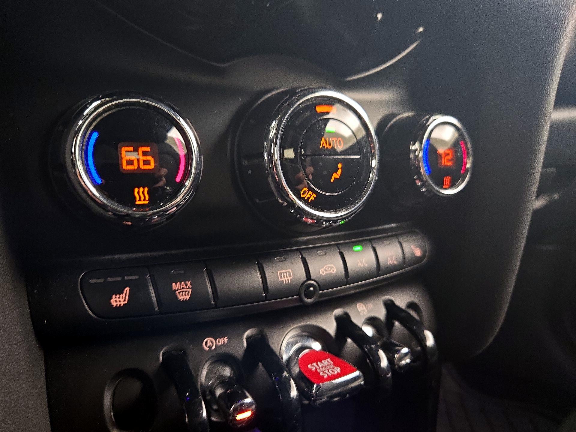 Thumbnail: 2019 MINI Cooper - 16