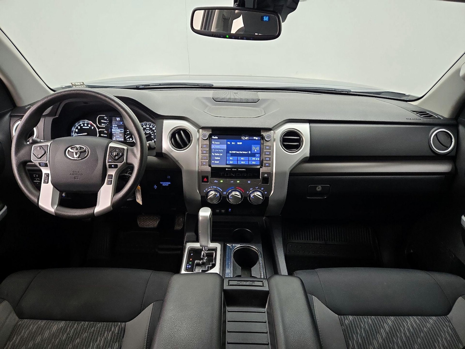 2020 Toyota Tundra SR5 - Photo 10