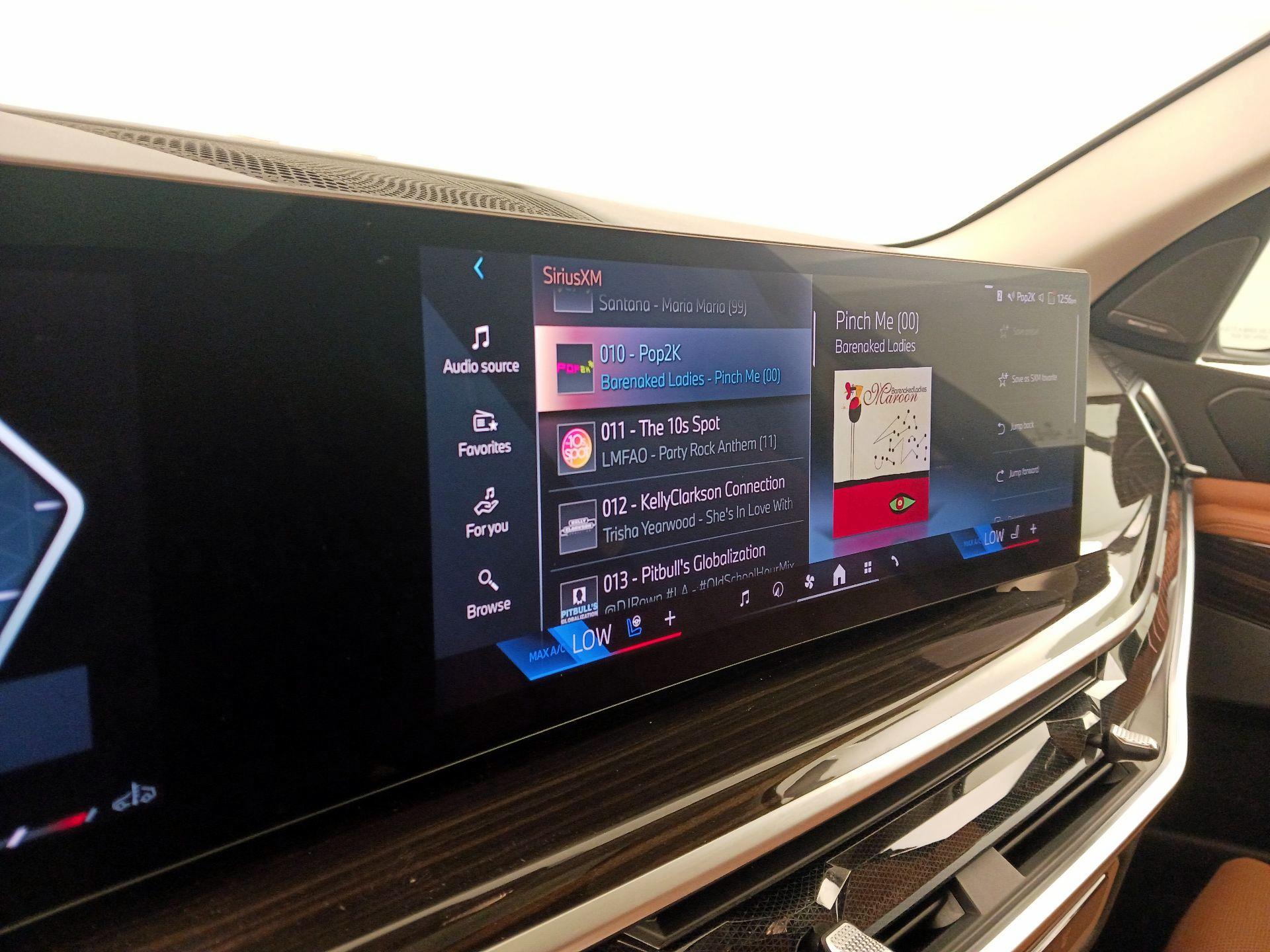 Thumbnail: 2024 BMW X7 - 16
