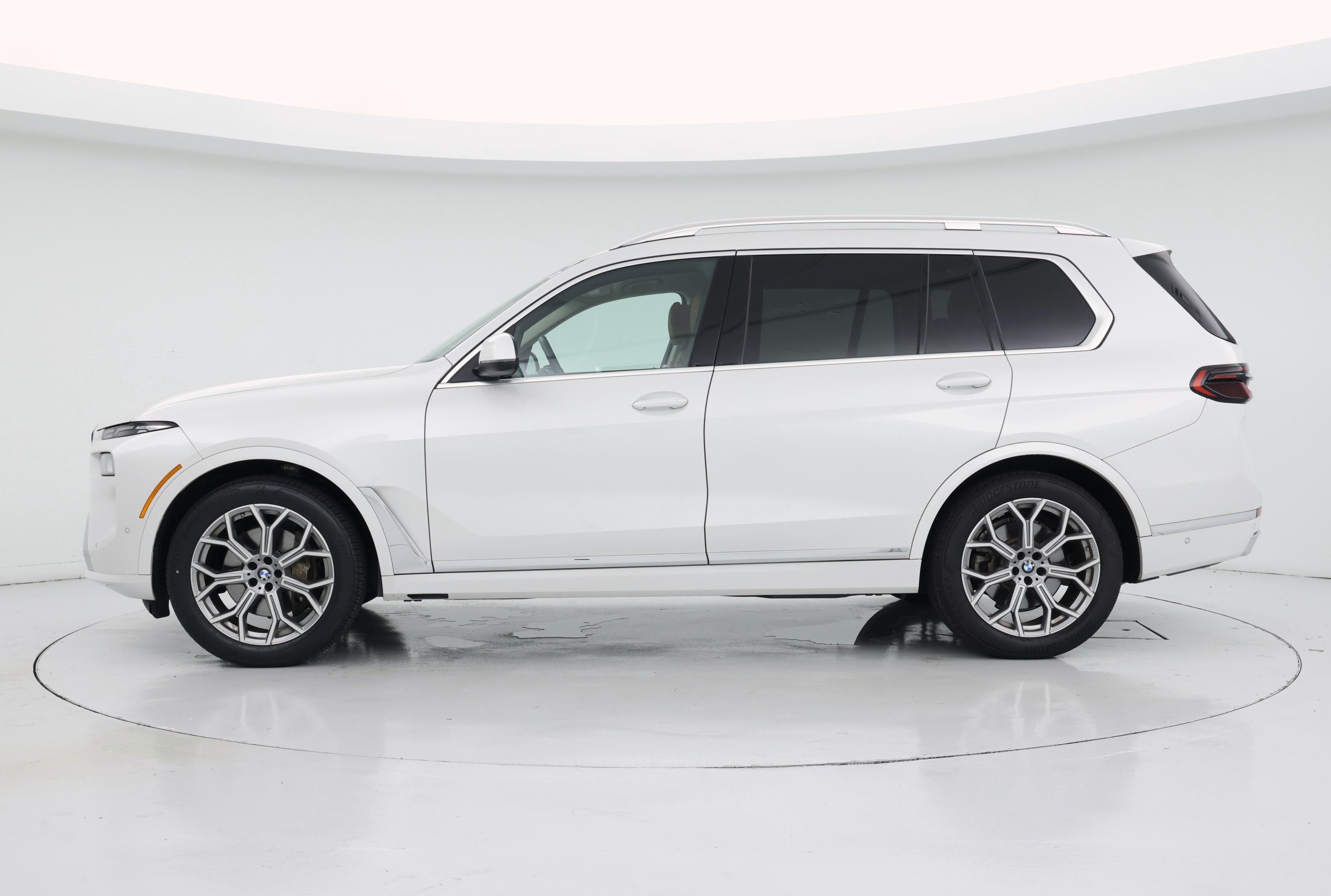 Thumbnail: 2024 BMW X7 - 3