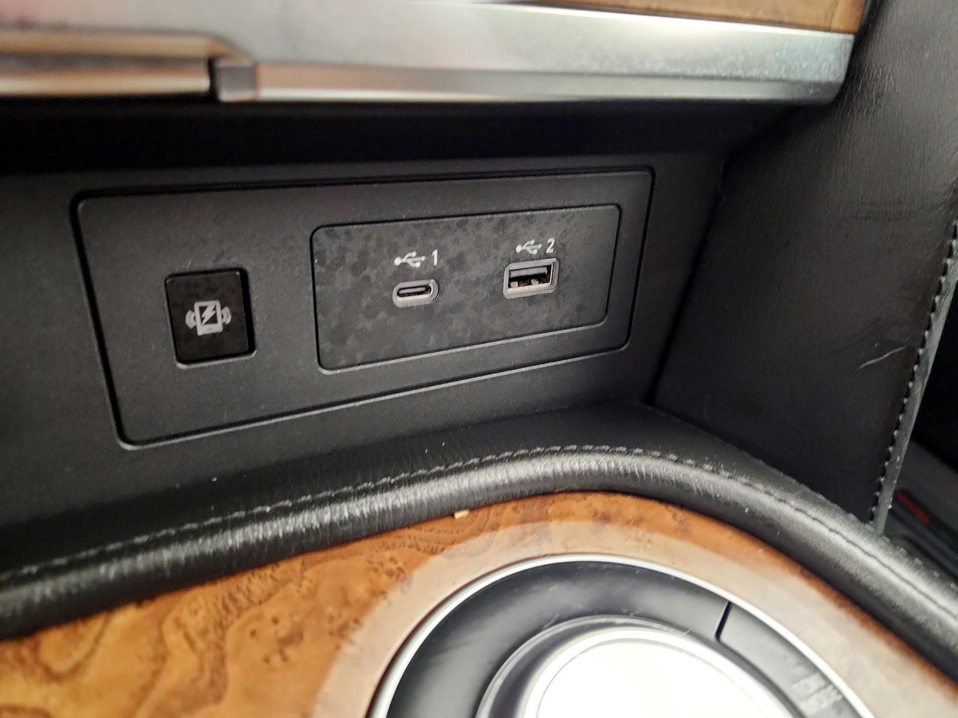 Thumbnail: 2023 Nissan Armada - 19