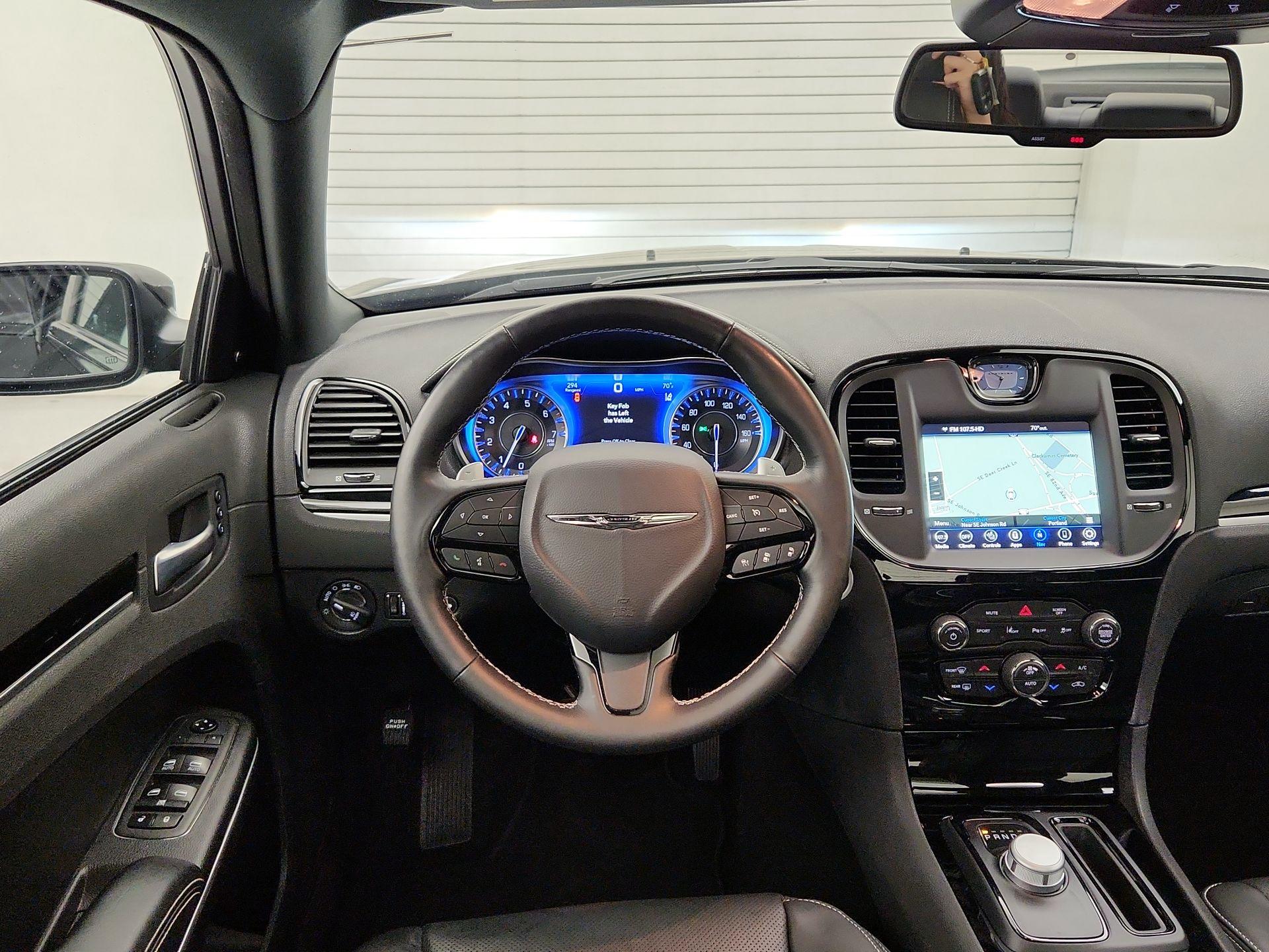 Thumbnail: 2021 Chrysler 300 - 10