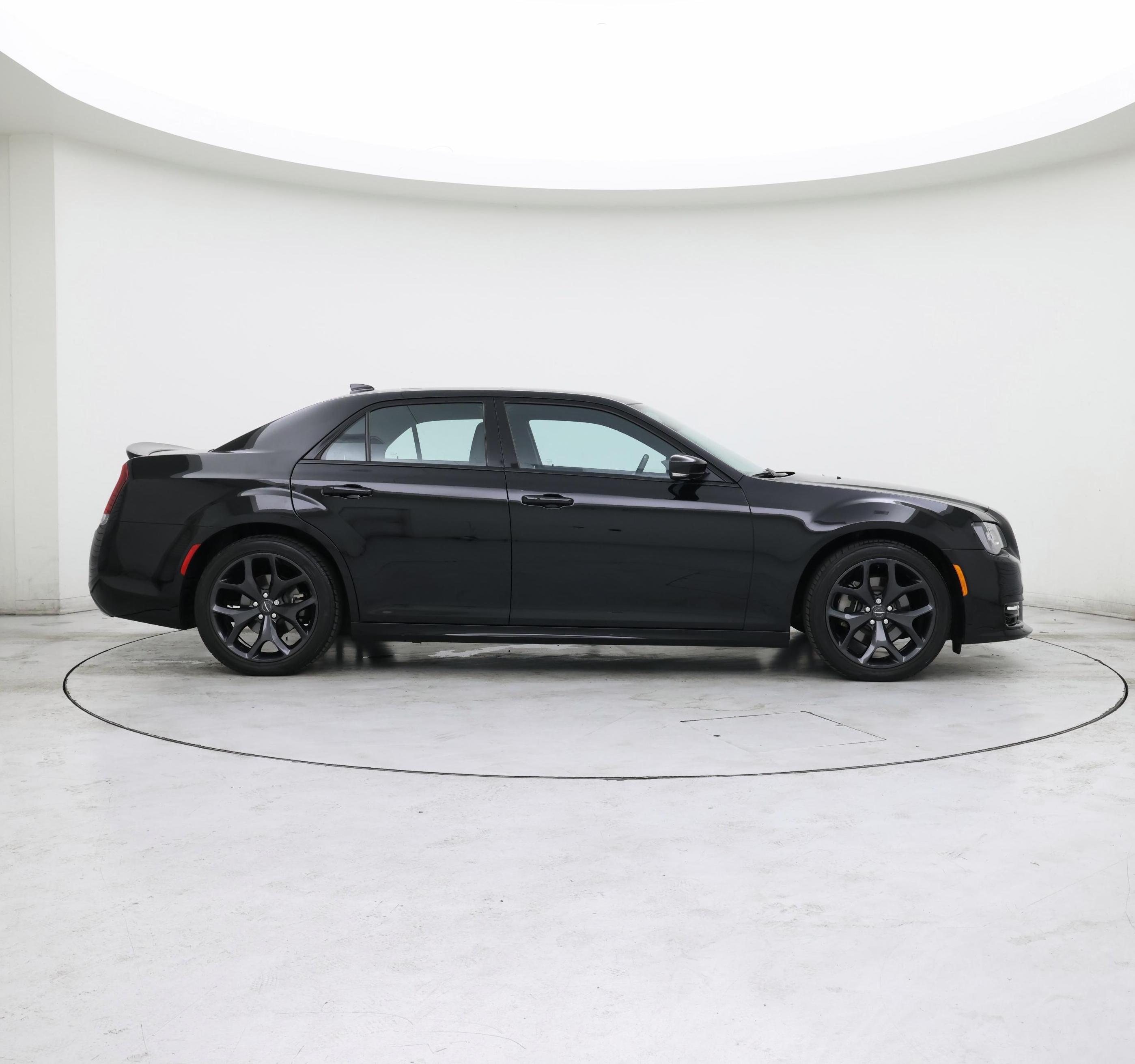 Thumbnail: 2021 Chrysler 300 - 7