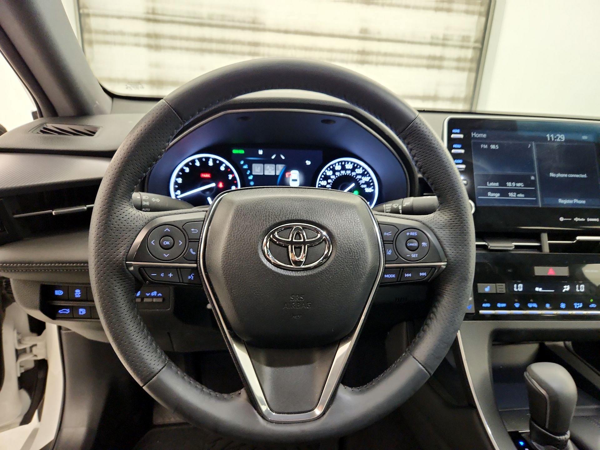 Thumbnail: 2019 Toyota Avalon - 10