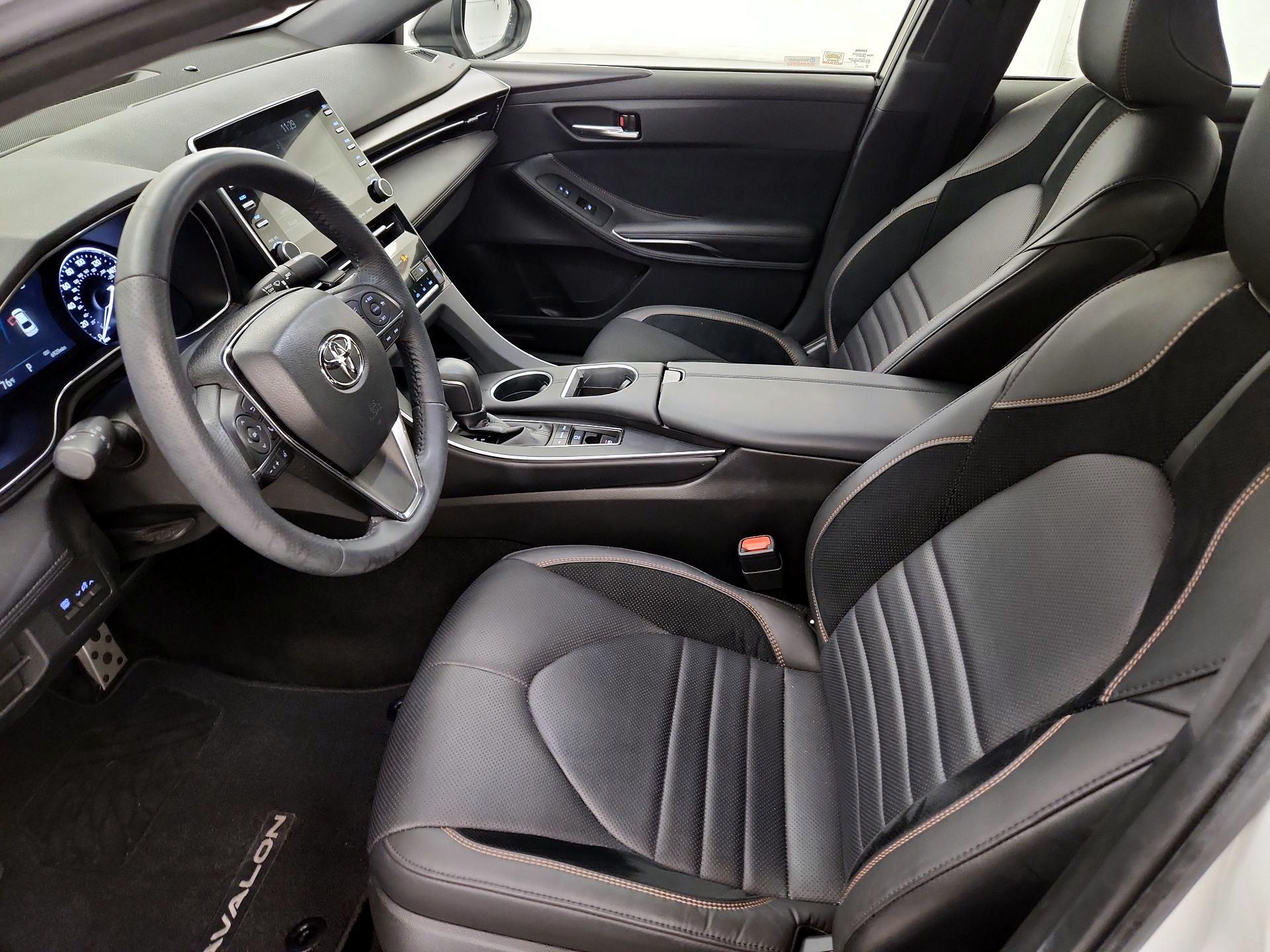 Thumbnail: 2019 Toyota Avalon - 11