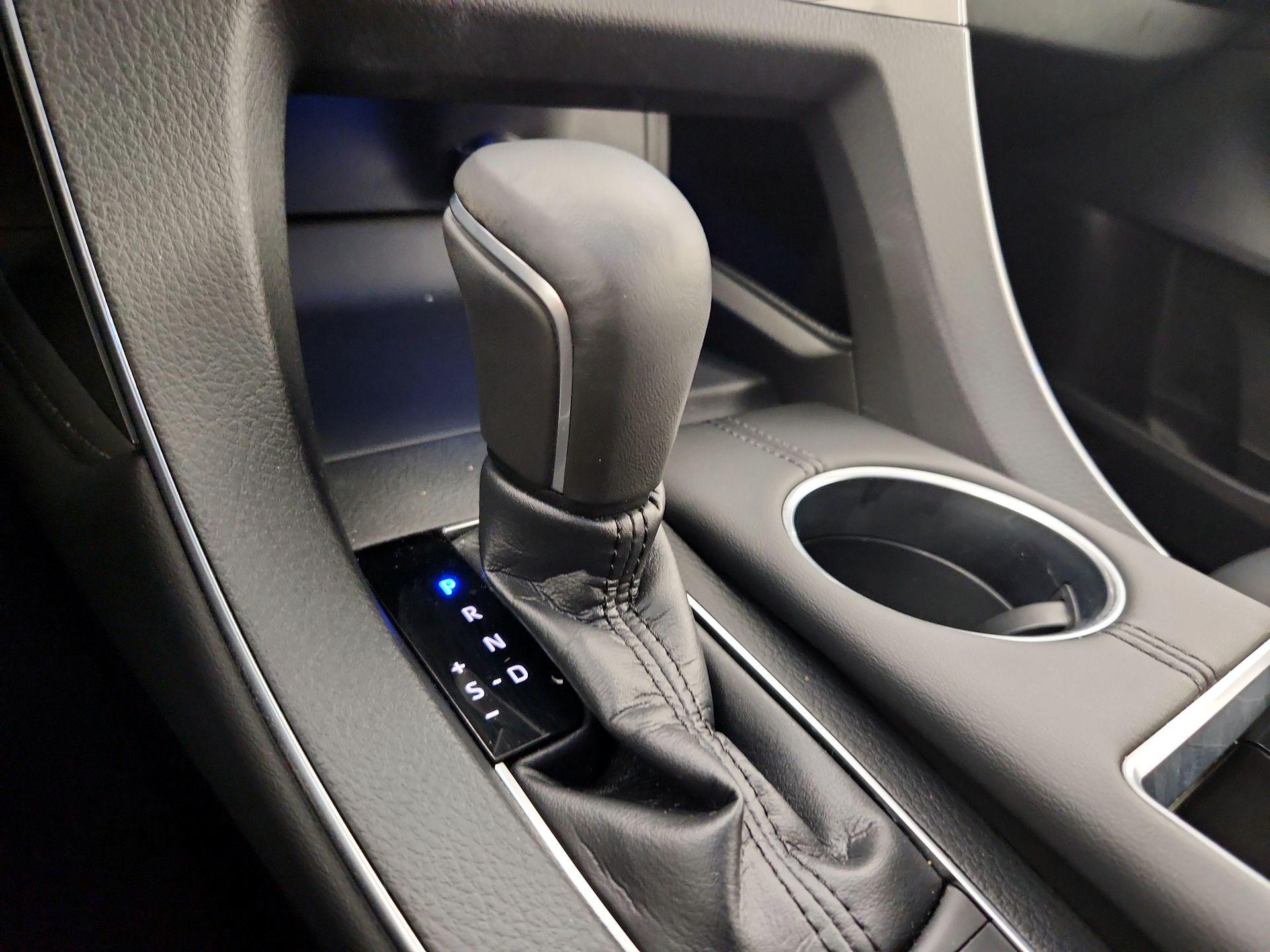 Thumbnail: 2019 Toyota Avalon - 17