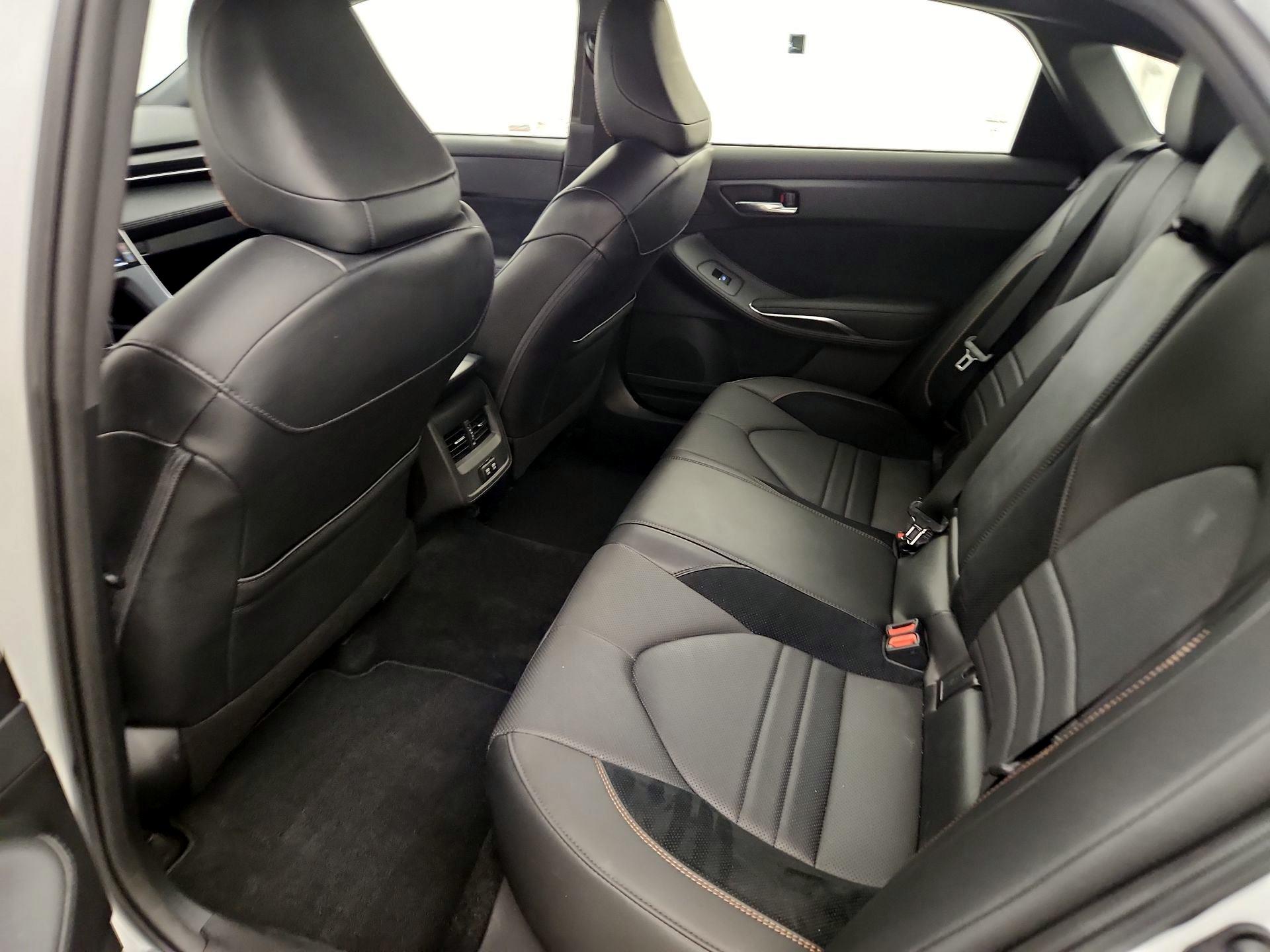 Thumbnail: 2019 Toyota Avalon - 19