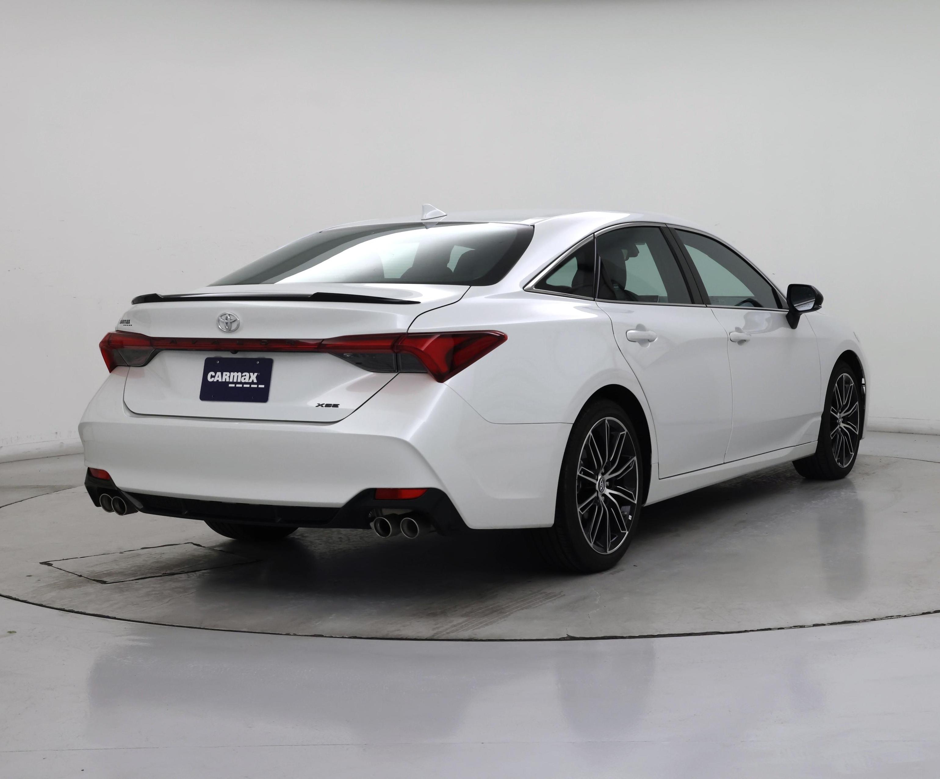 Thumbnail: 2019 Toyota Avalon - 8
