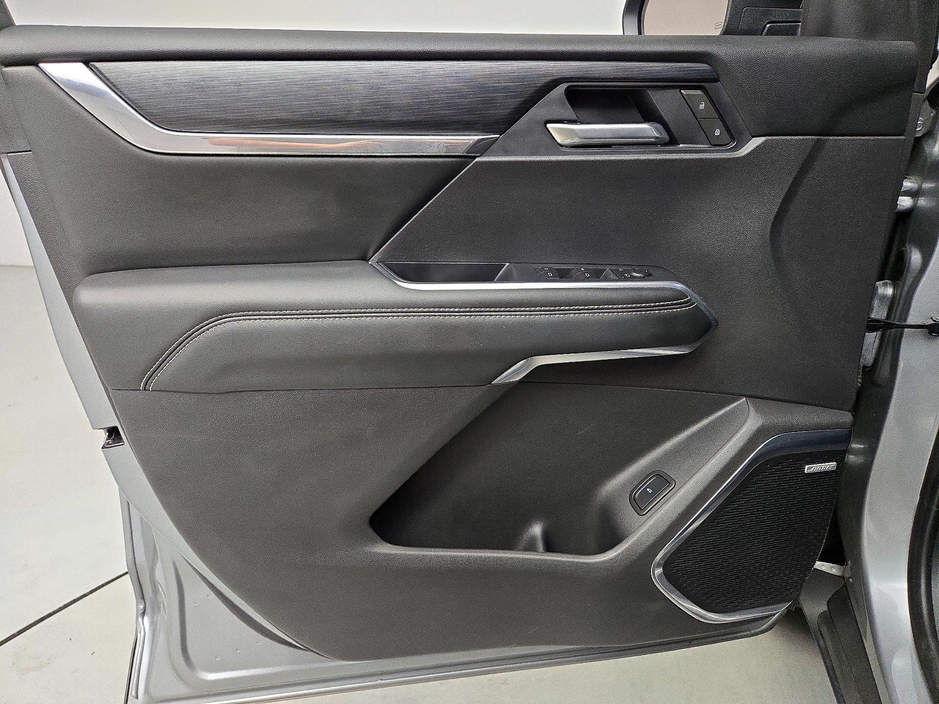 Thumbnail: 2025 GMC Acadia - 12