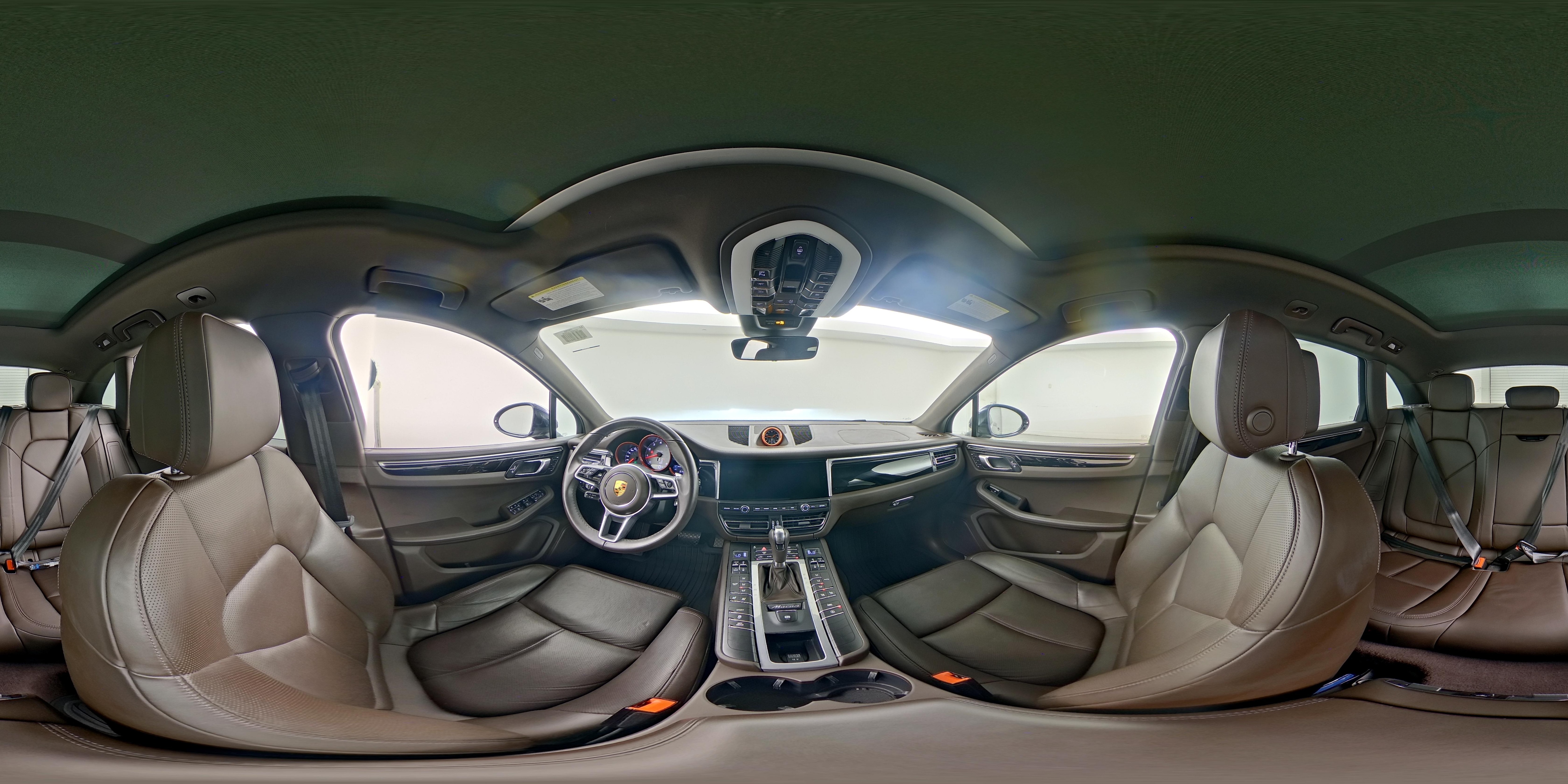2021 Porsche Macan S - Photo 24