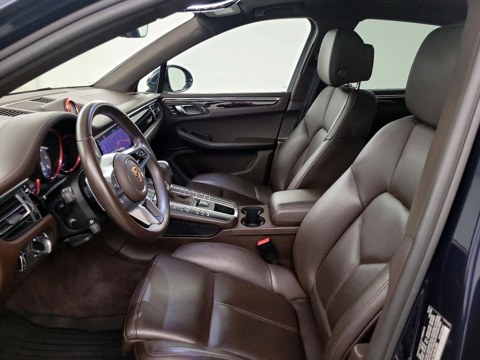 2021 Porsche Macan S - Photo 10