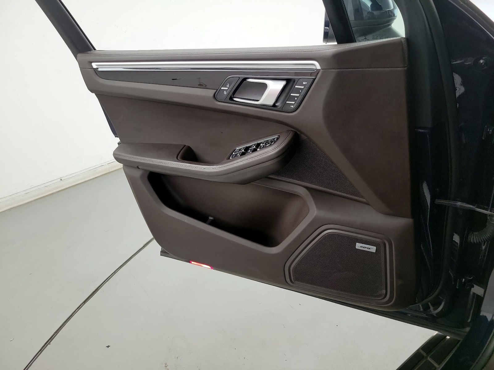 2021 Porsche Macan S - Photo 11