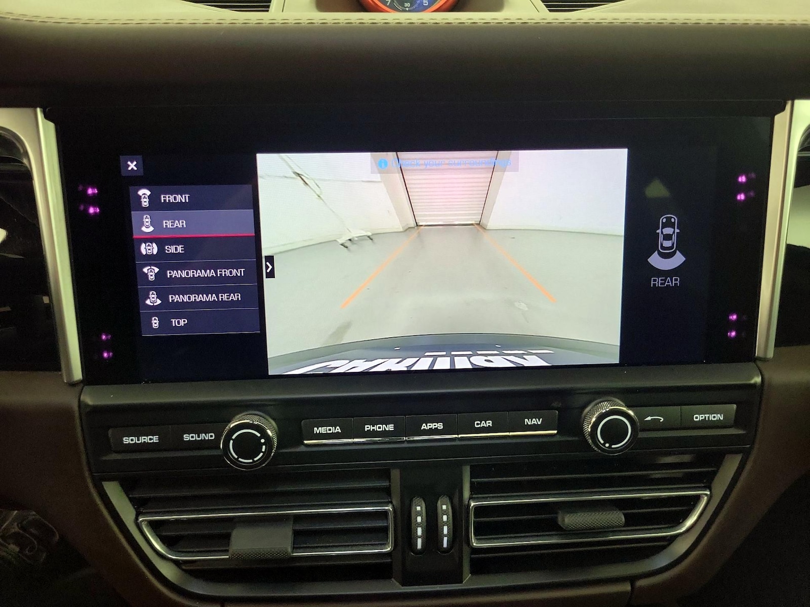 2021 Porsche Macan S - Photo 14