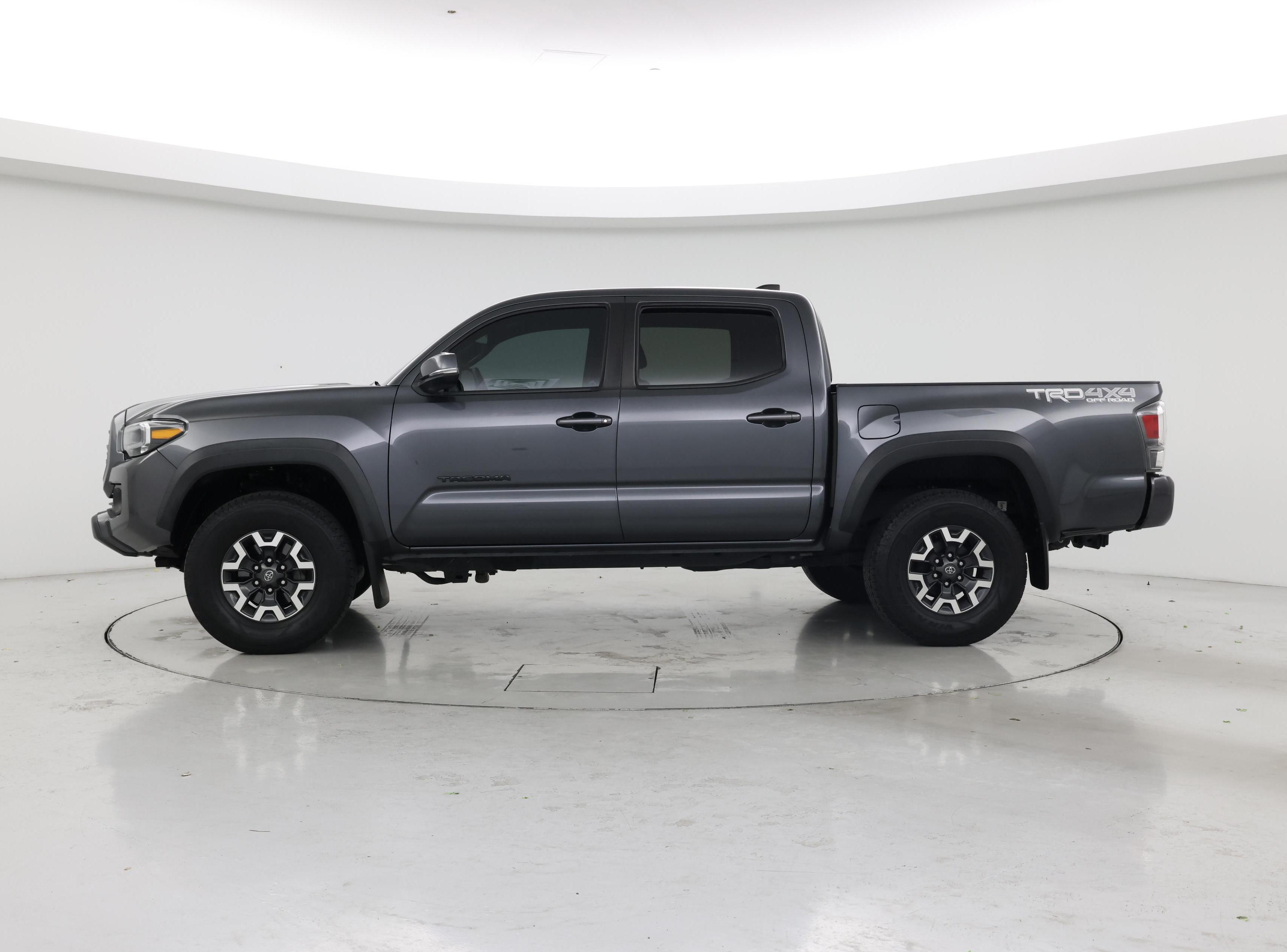 Thumbnail: 2021 Toyota Tacoma - 3