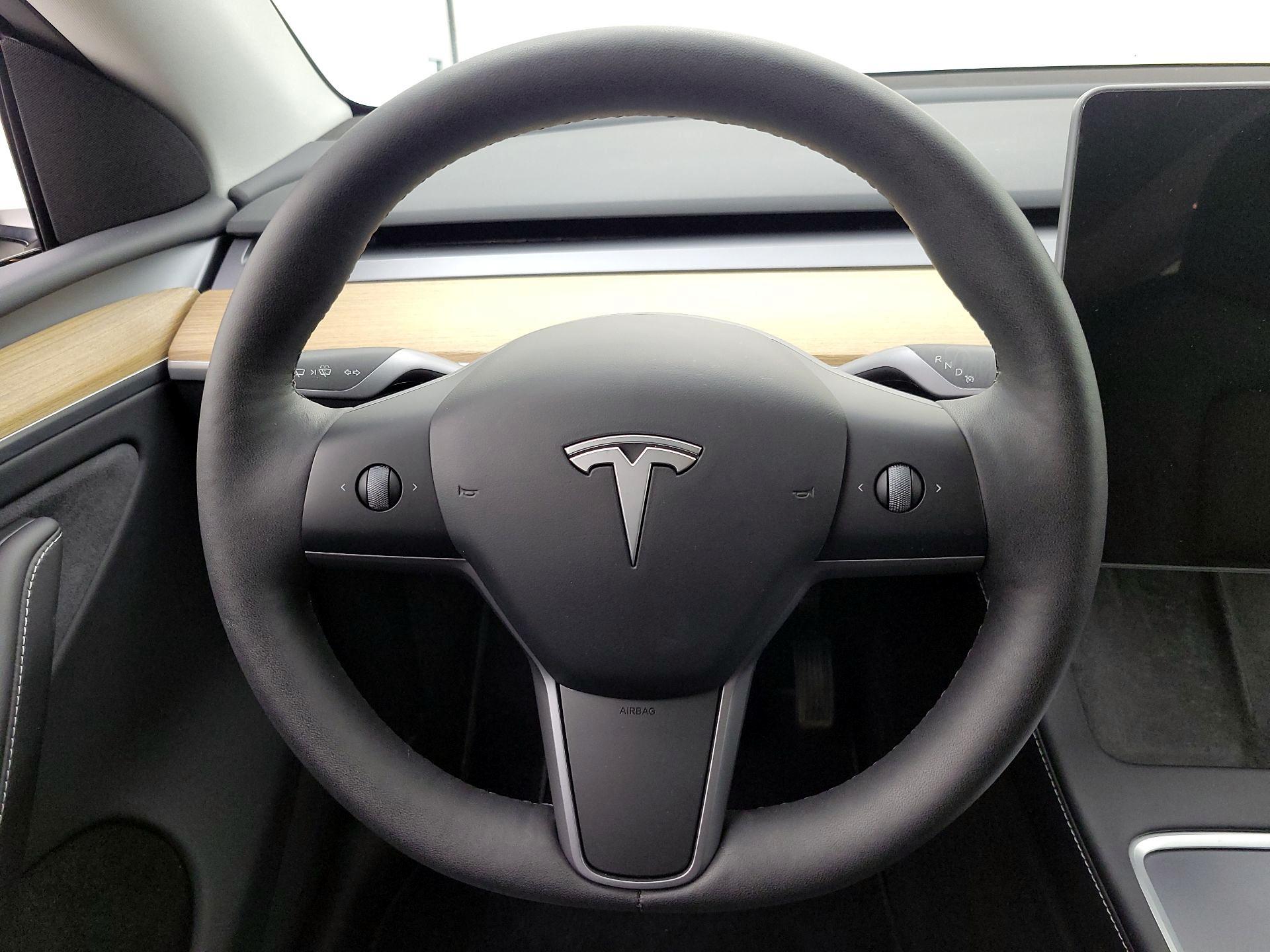 Thumbnail: 2024 Tesla Model Y - 10