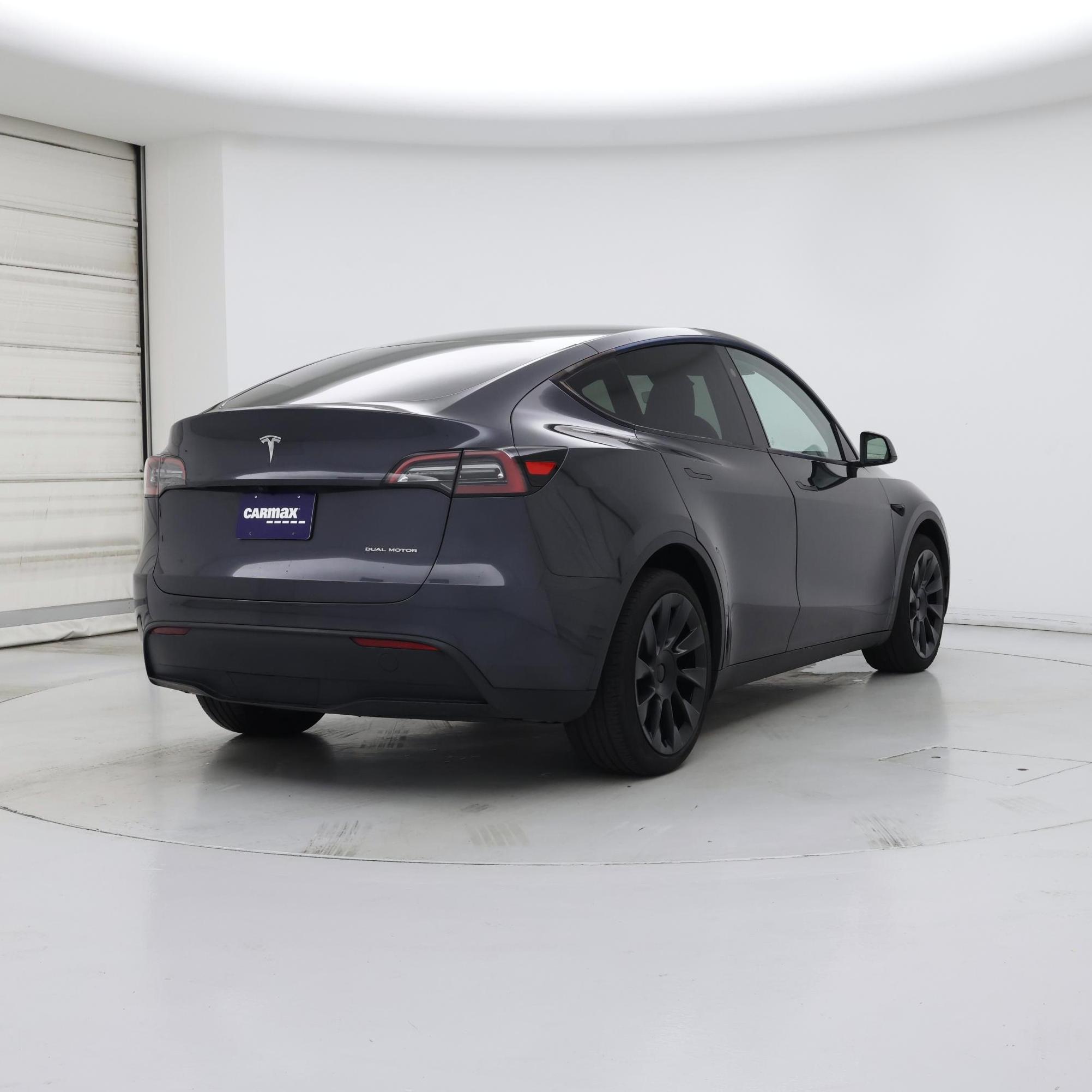 Thumbnail: 2024 Tesla Model Y - 8