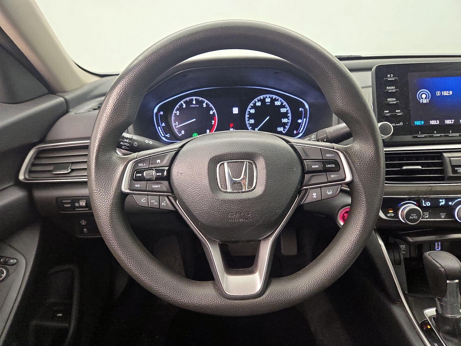 2018 Honda Accord LX - Photo 11