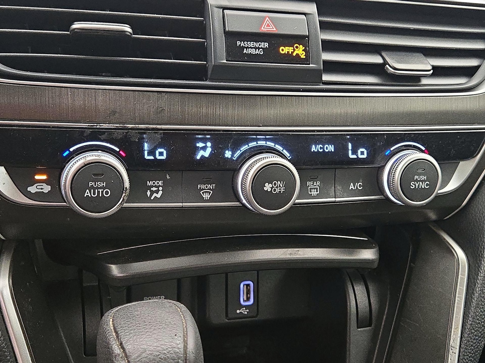 2018 Honda Accord LX - Photo 17