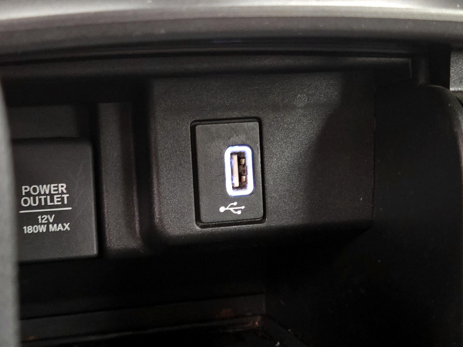 2018 Honda Accord LX - Photo 19