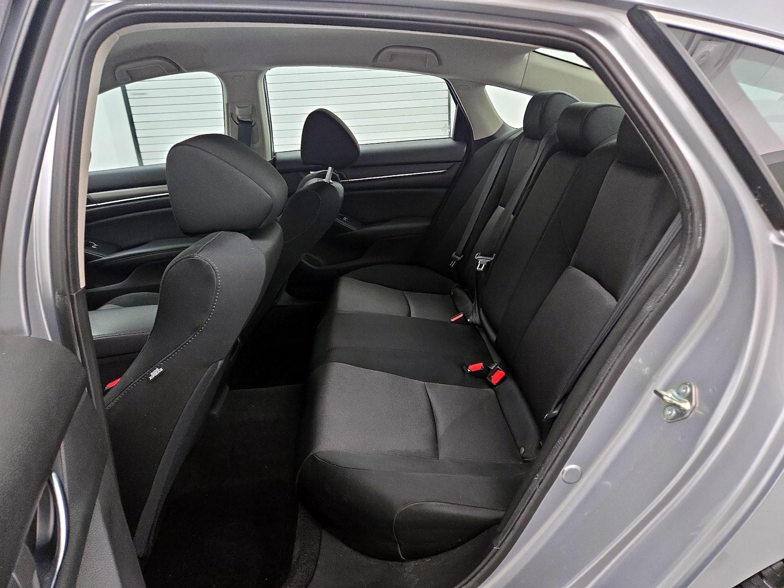 2018 Honda Accord LX - Photo 20