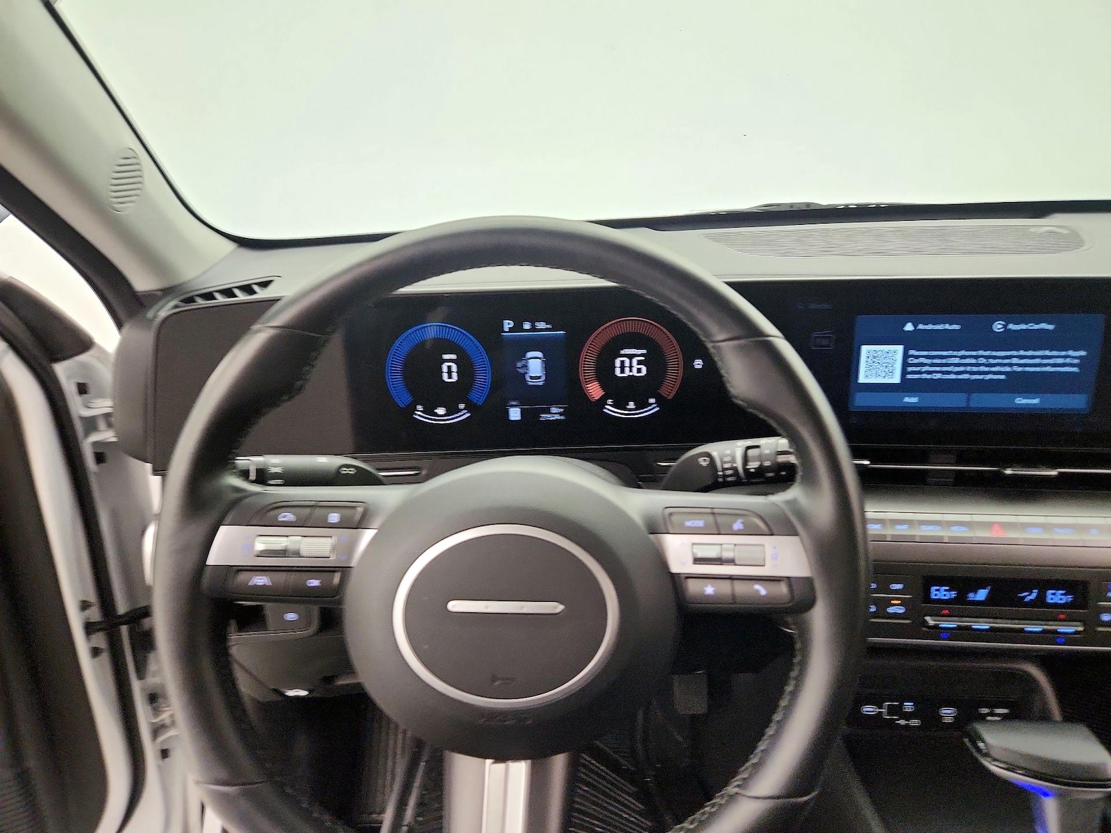 2025 Hyundai Kona SEL - Photo 11