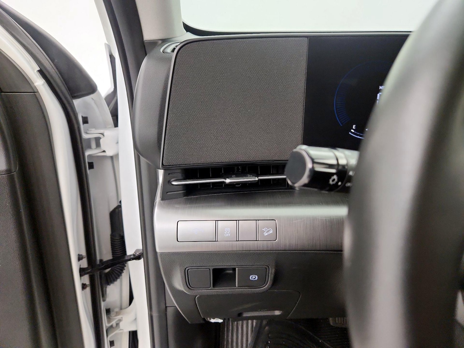 2025 Hyundai Kona SEL - Photo 14
