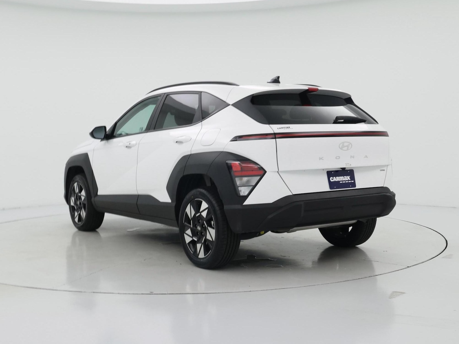 2025 Hyundai Kona SEL - Photo 3