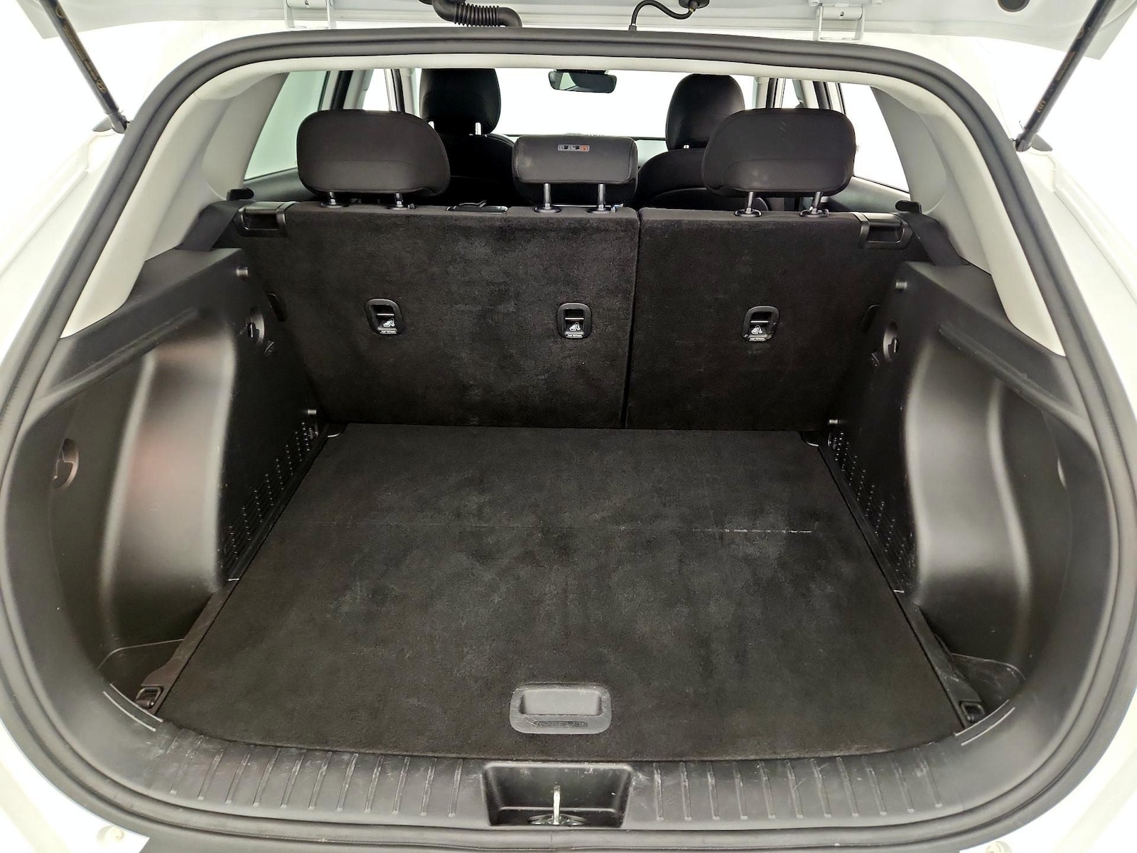 2025 Hyundai Kona SEL - Photo 21