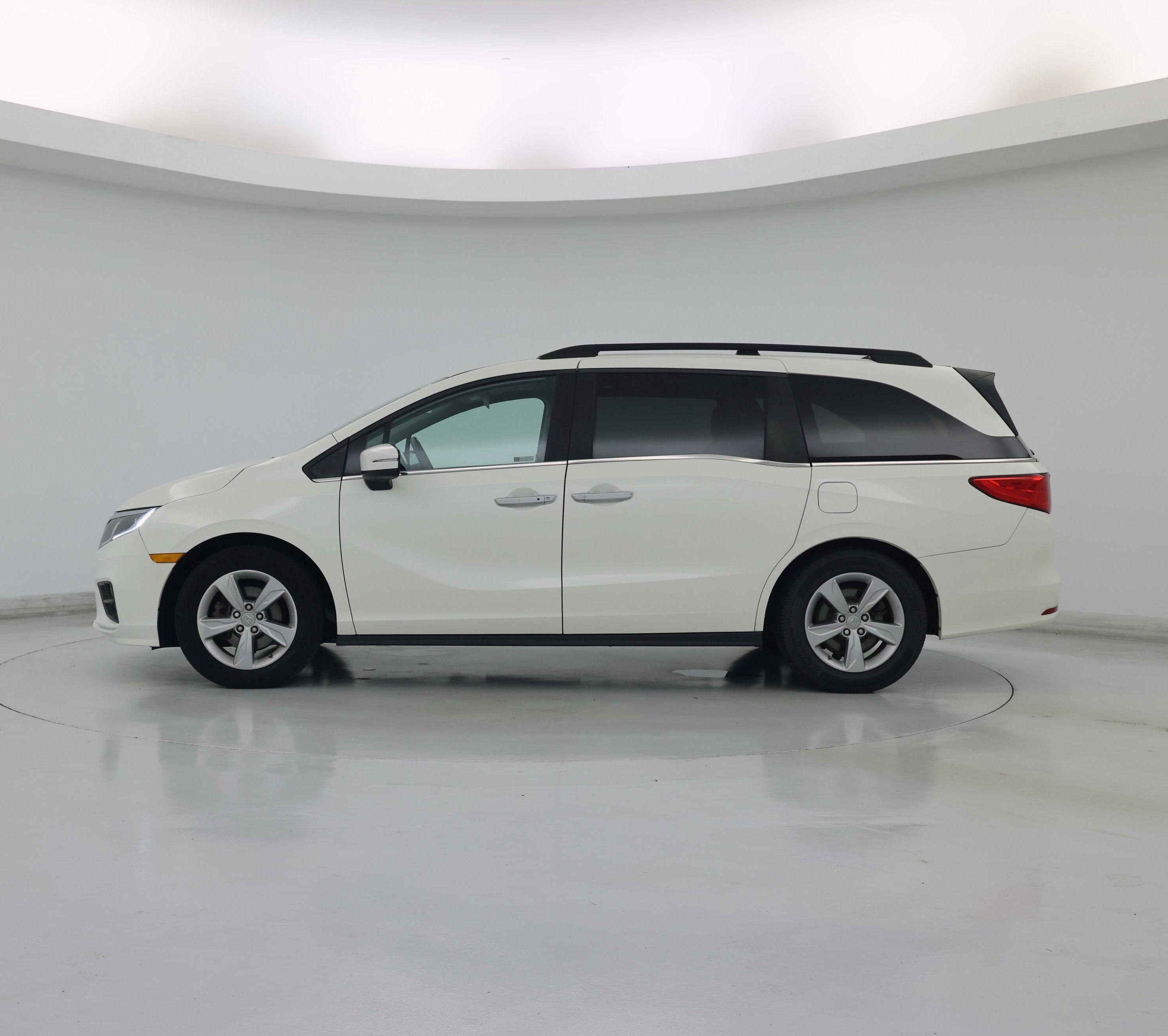 Thumbnail: 2018 Honda Odyssey - 3