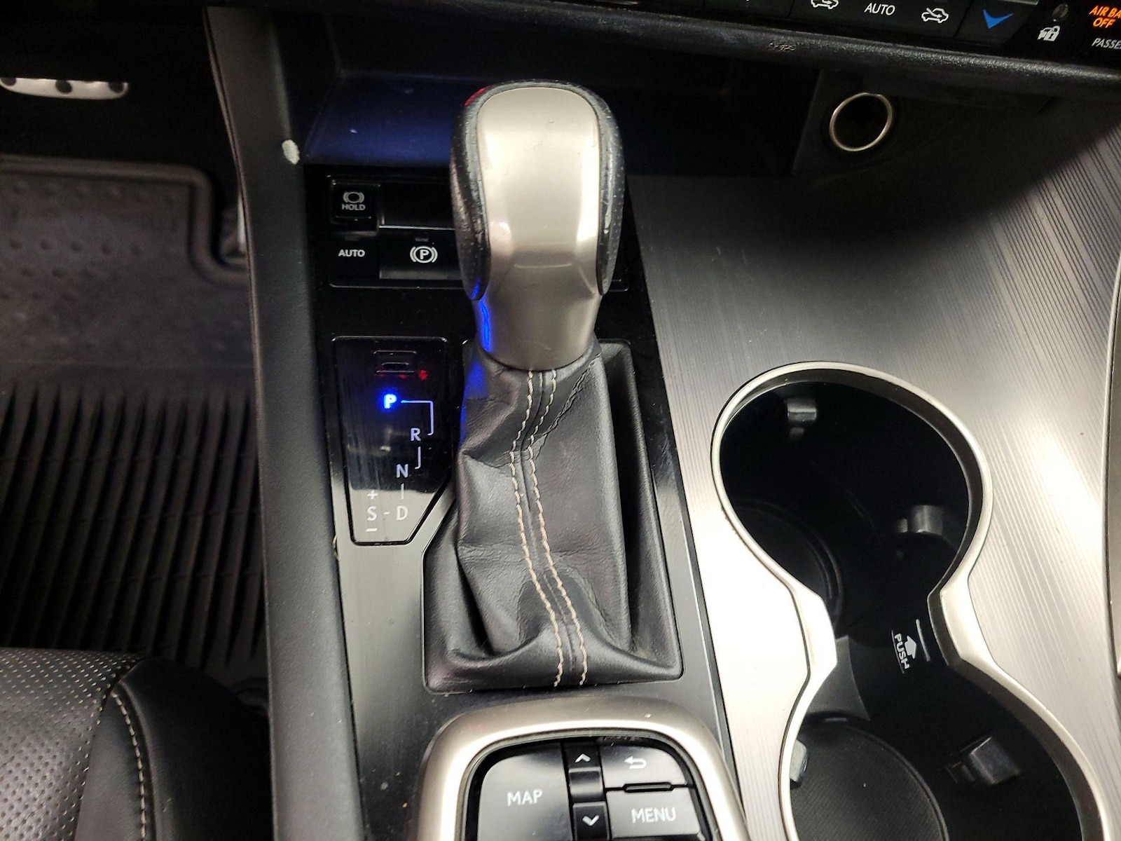 2017 Lexus RX 450h - Photo 19