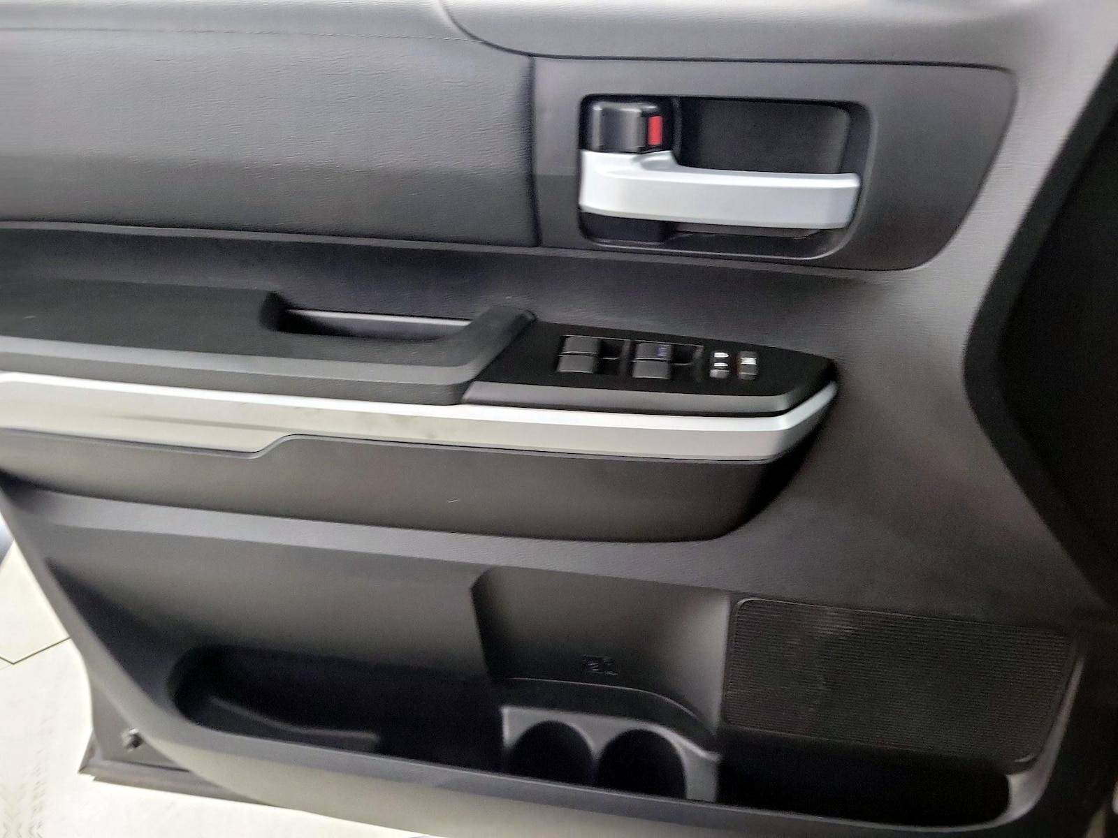 2021 Toyota Tundra SR5 - Photo 13