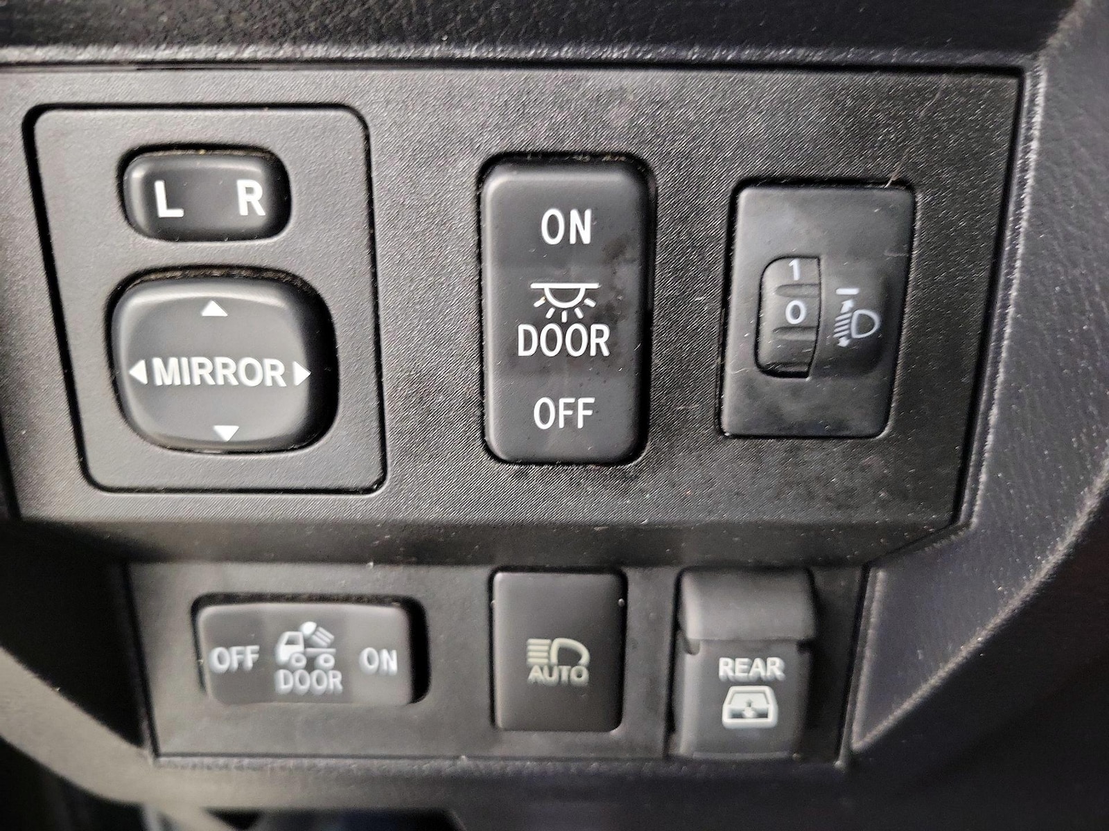 2021 Toyota Tundra SR5 - Photo 14