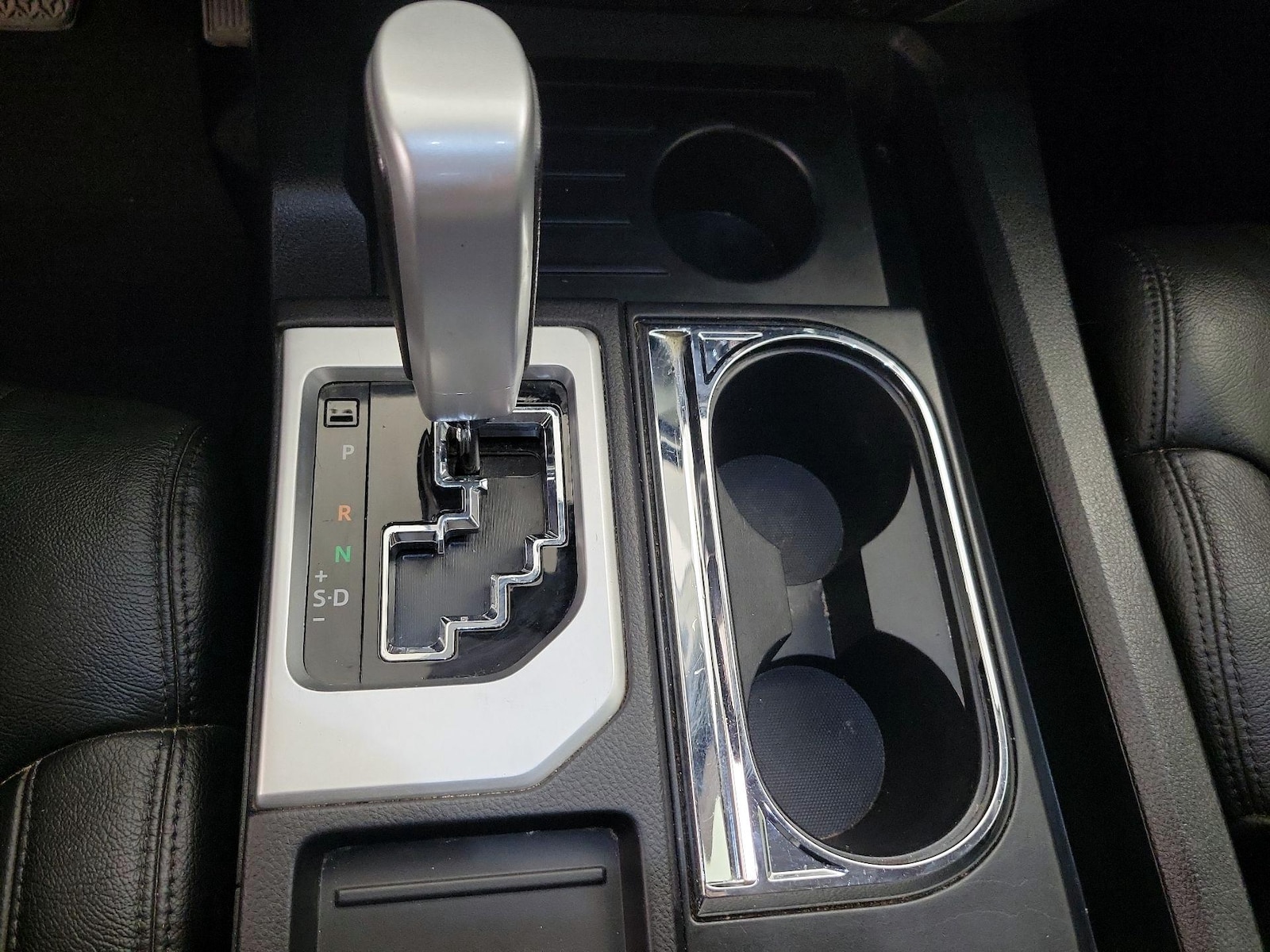 2021 Toyota Tundra SR5 - Photo 18