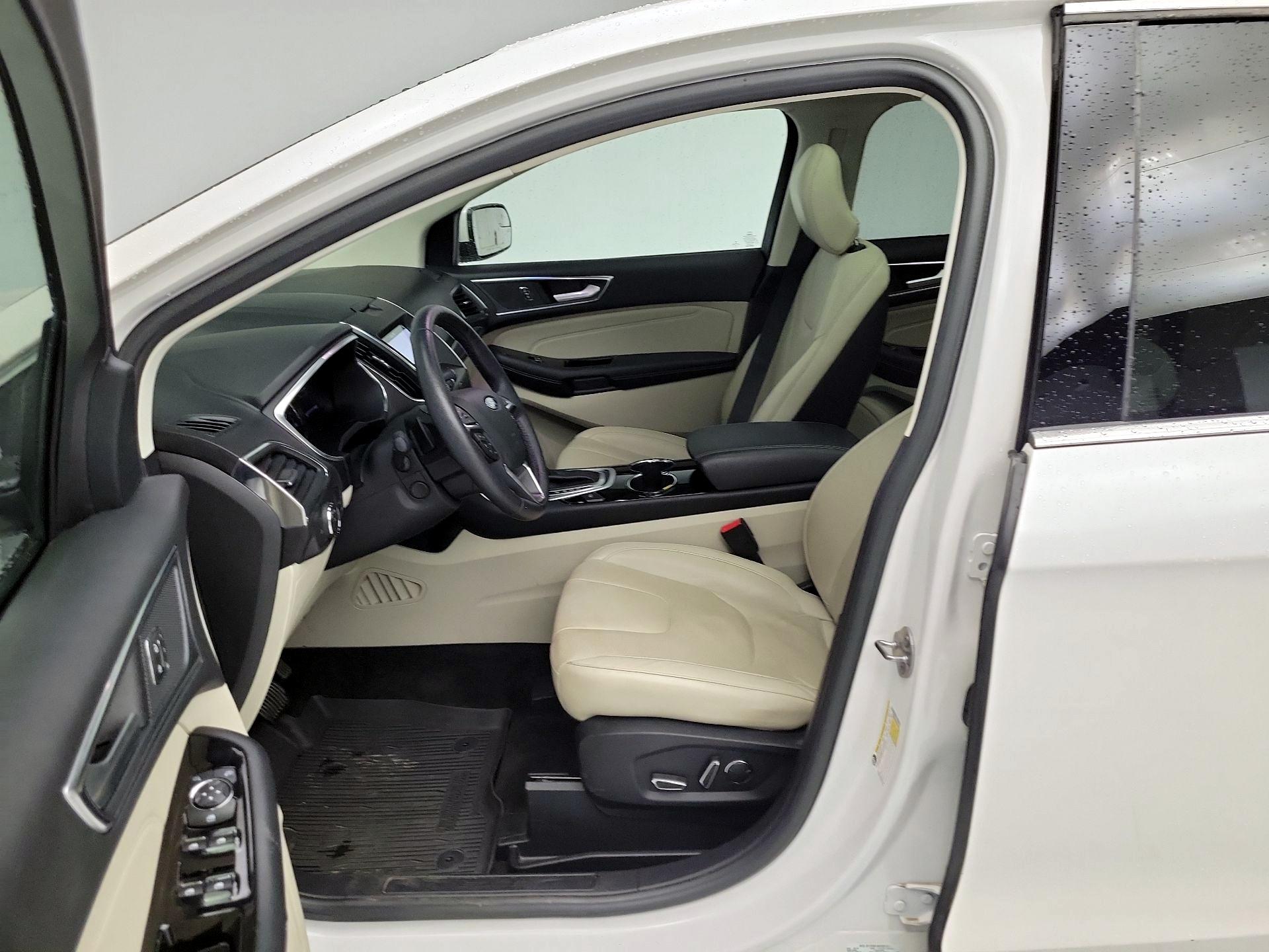 Thumbnail: 2018 Ford Edge - 11