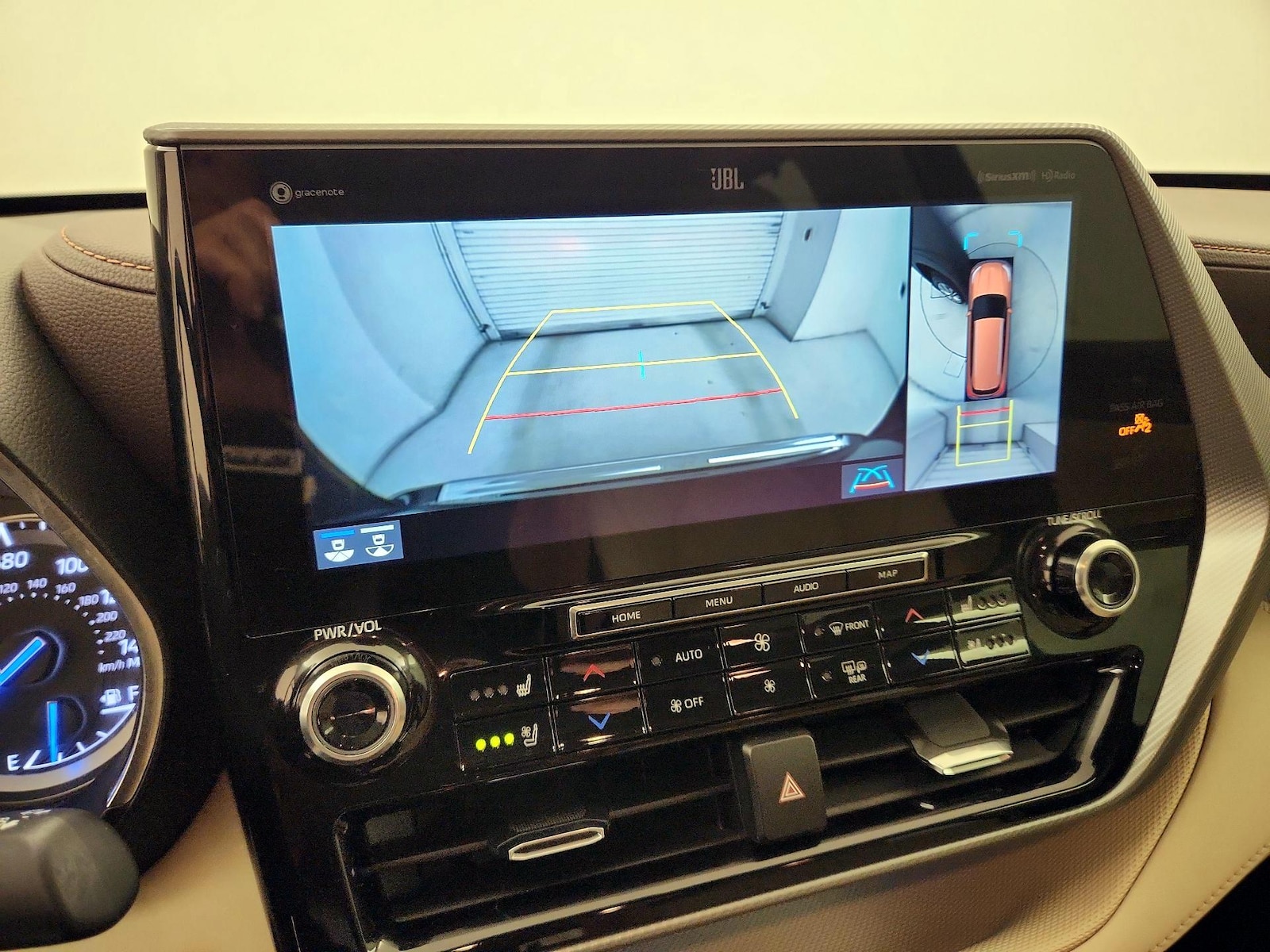 2022 Toyota Highlander Platinum - Photo 16