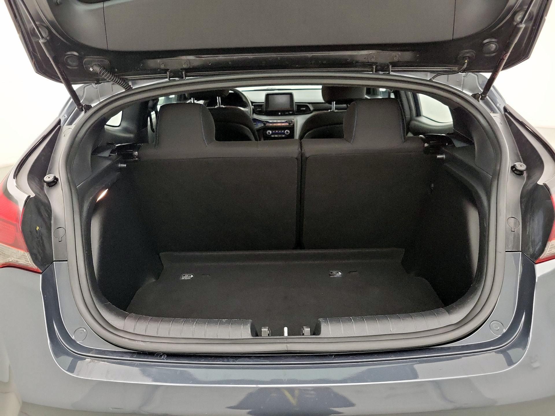 Thumbnail: 2019 Hyundai Veloster - 20