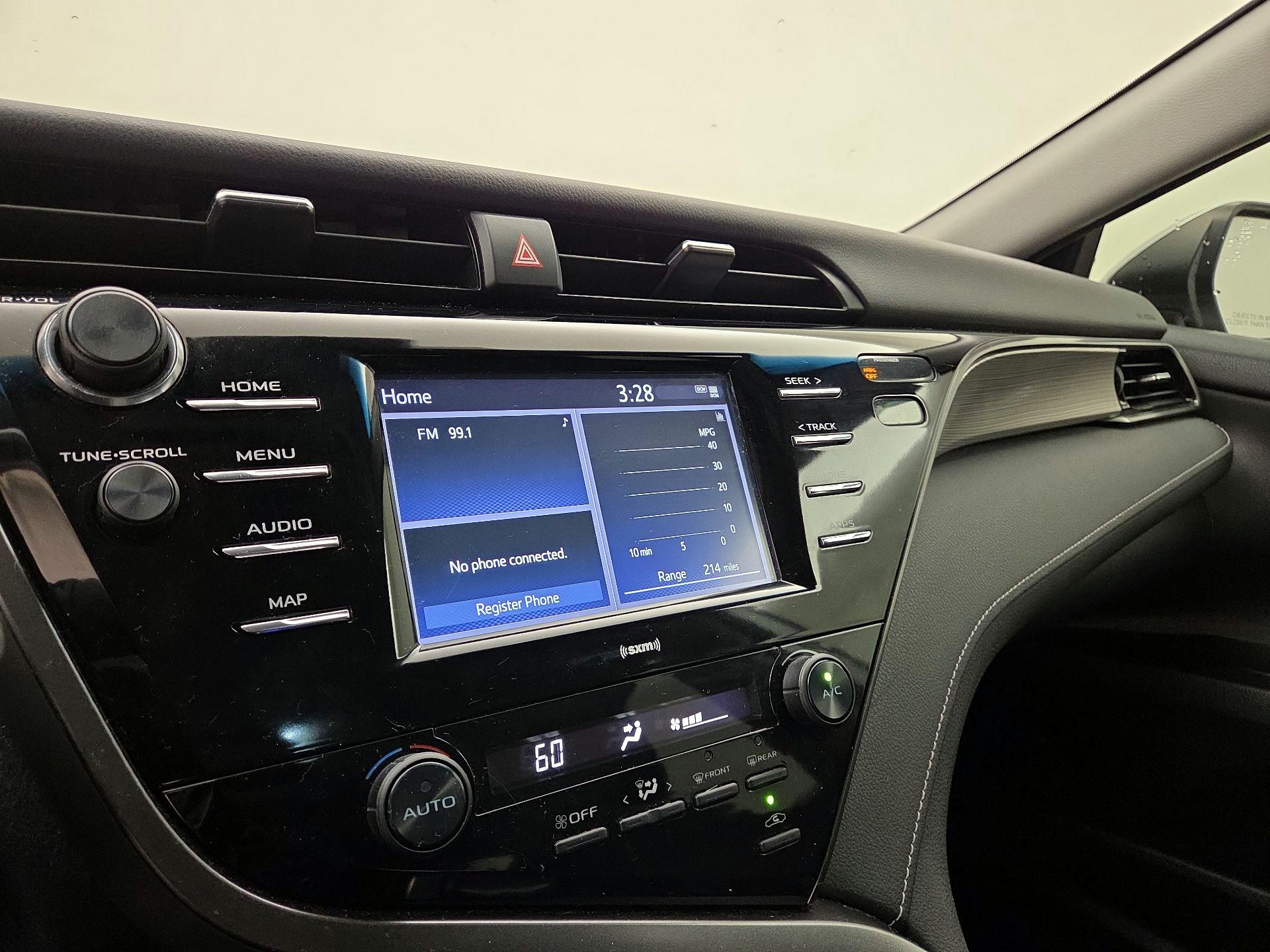 Thumbnail: 2020 Toyota Camry - 14