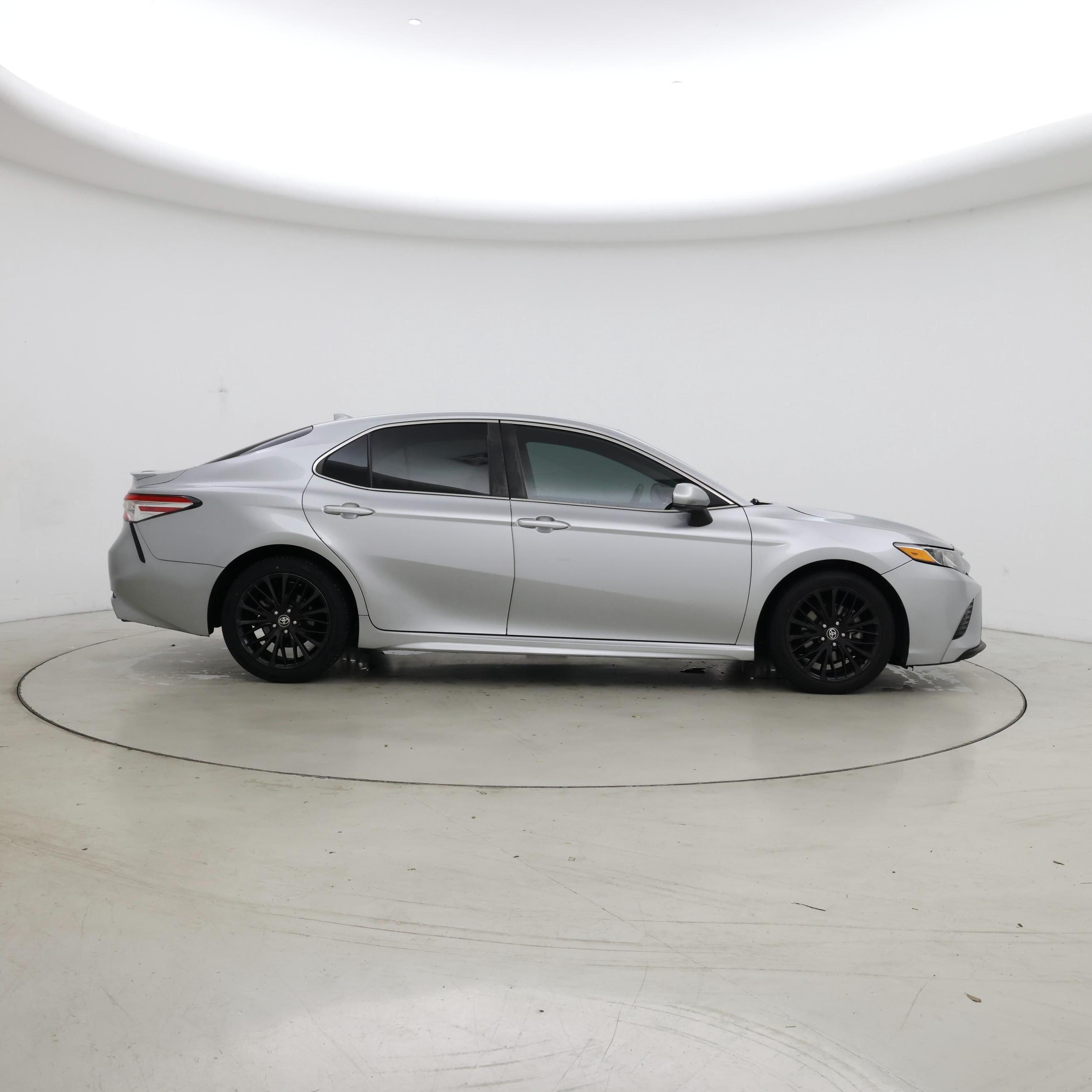 Thumbnail: 2020 Toyota Camry - 7